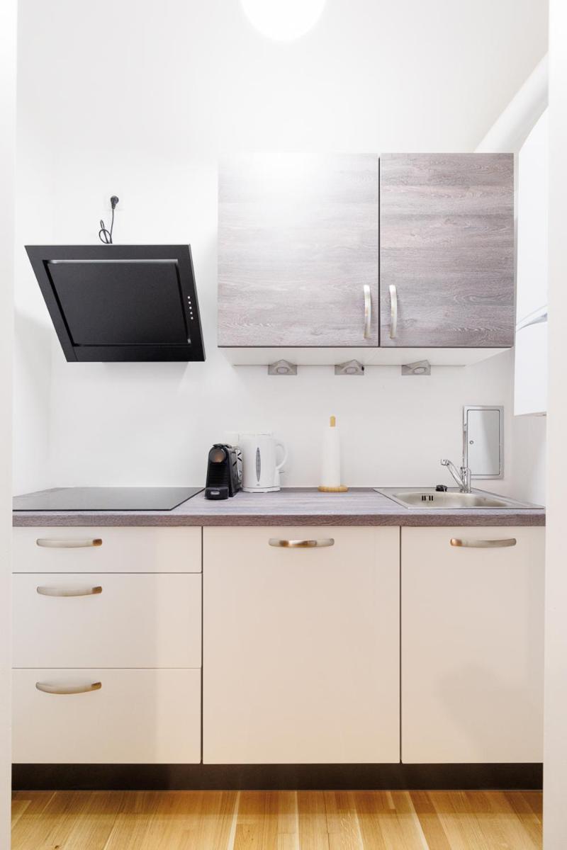 NEW! ShalalaLiving - Lucky strike! Cozy & Homely near Schönbrunn PG20