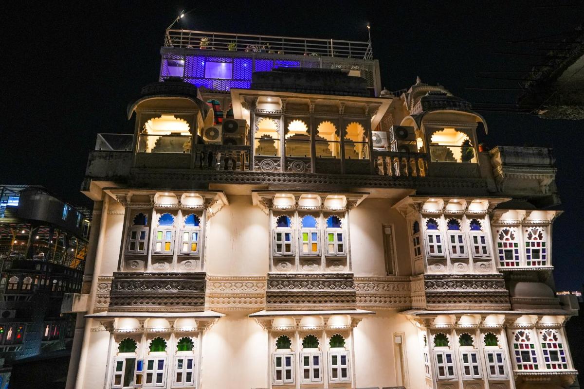 hotel building
