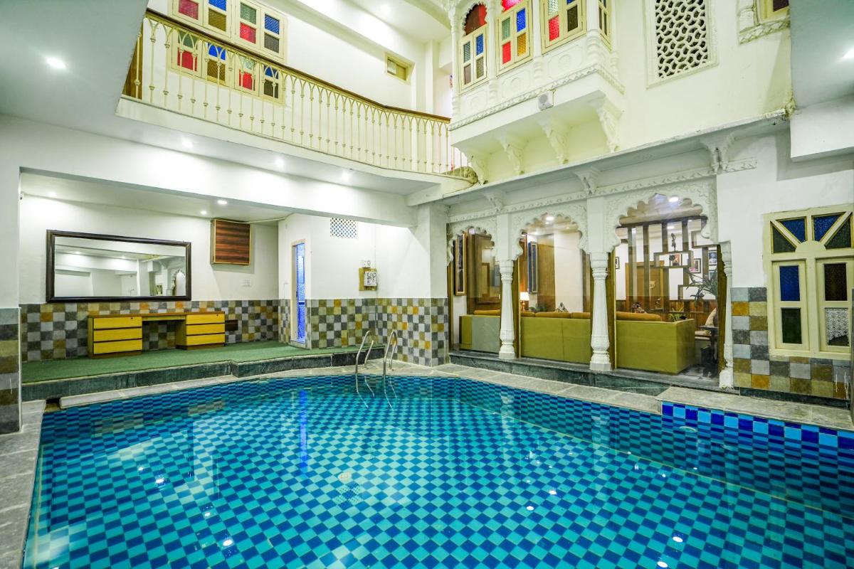 indoor pool