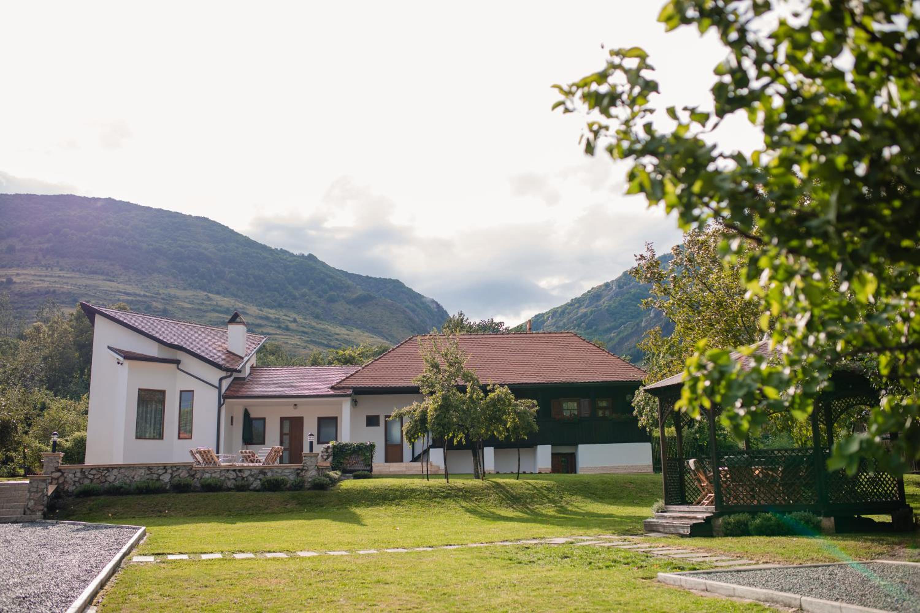Casa Izvoarele