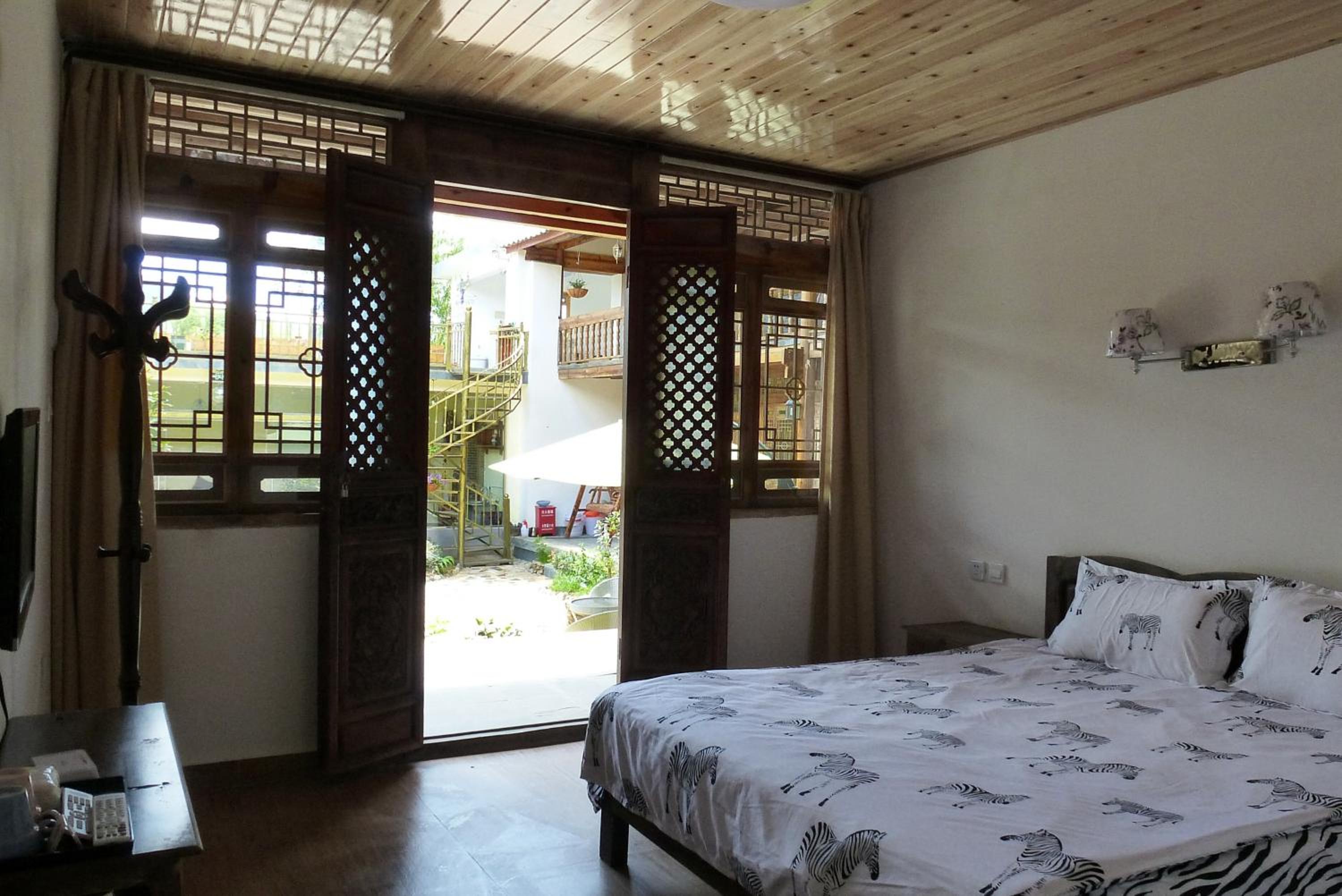 Tourist Courtyard Hotel
