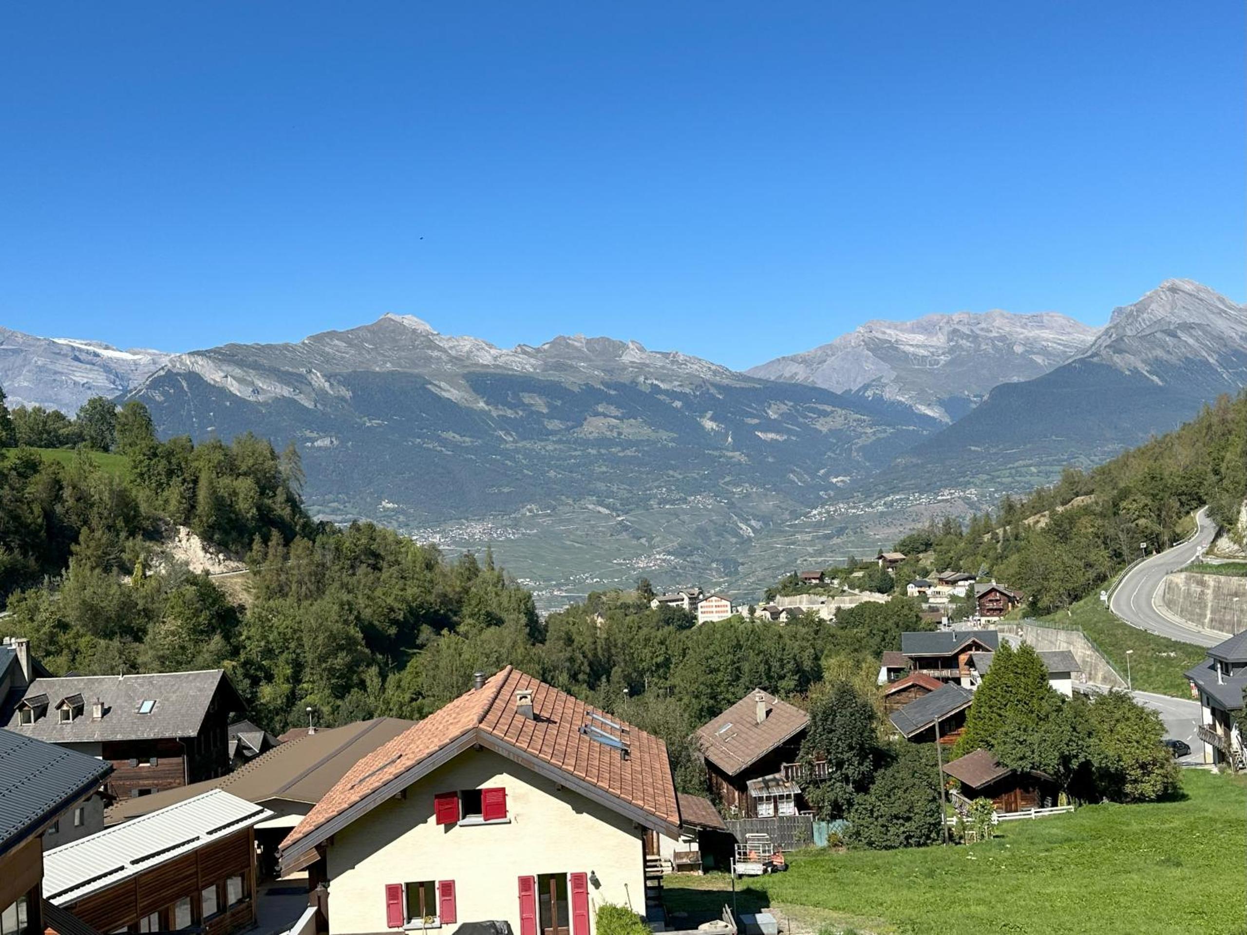 Perfect Mountain Condo - 4 Valleys - Swiss Alps