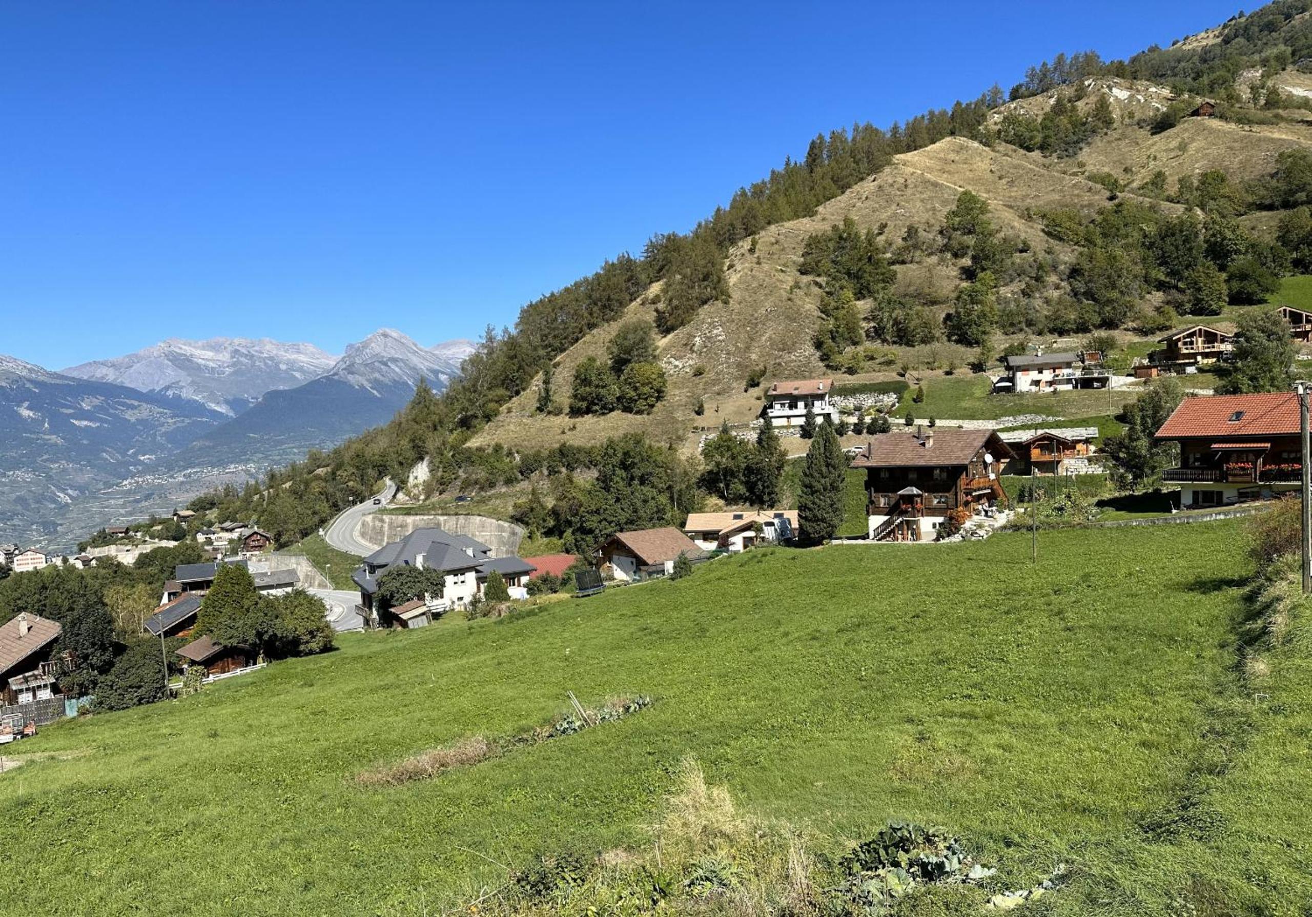 Perfect Mountain Condo - 4 Valleys - Swiss Alps