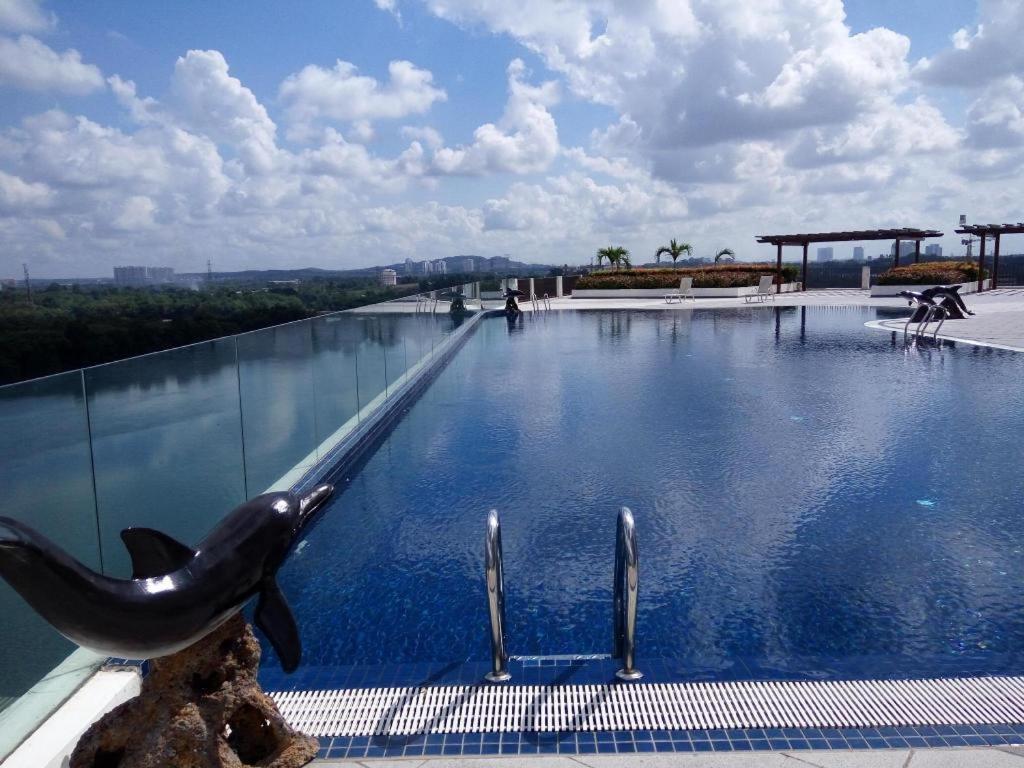 5min Mid Valley Southkey 10min KSL CIQ River View