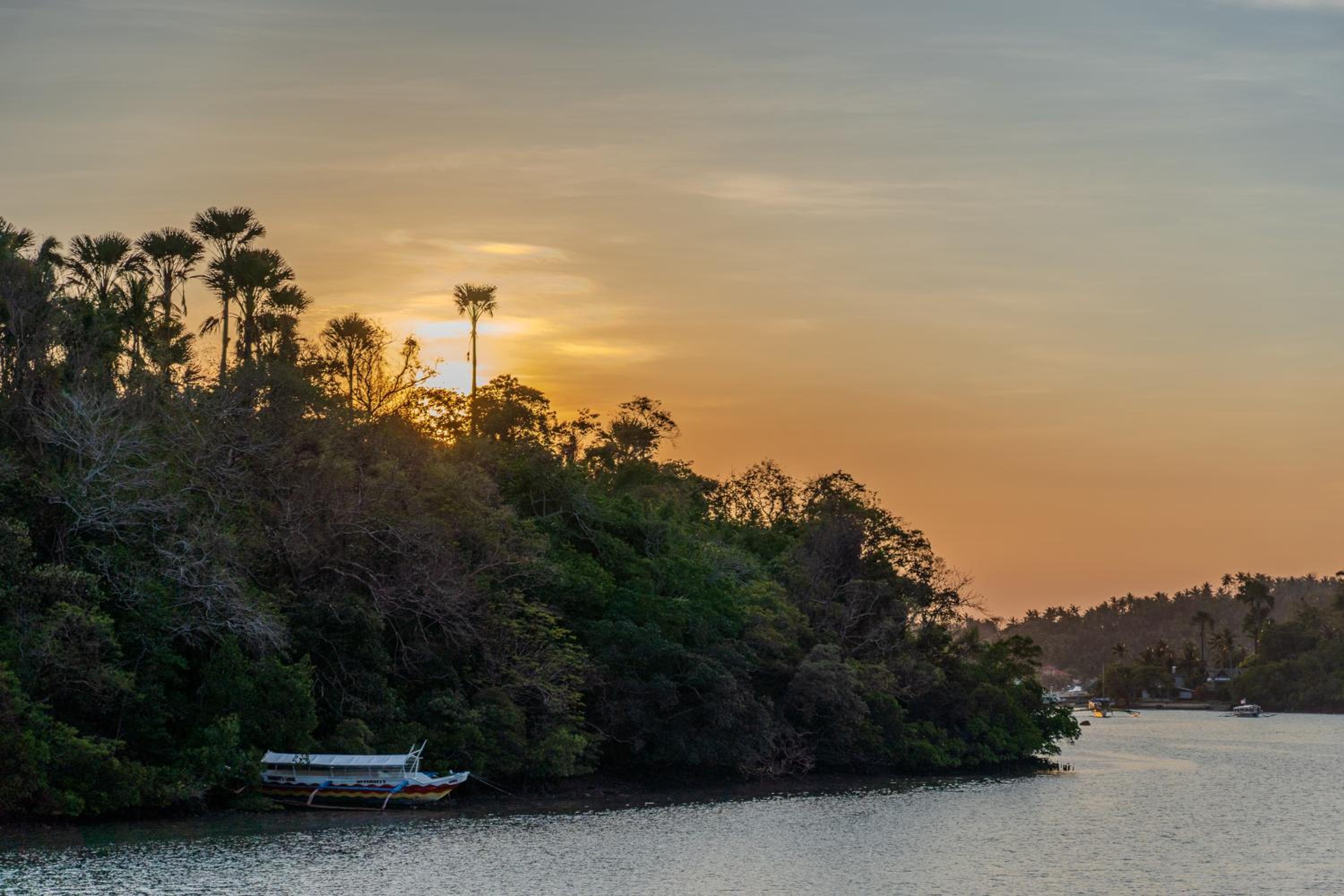 Edgewater Dive & Spa Resort