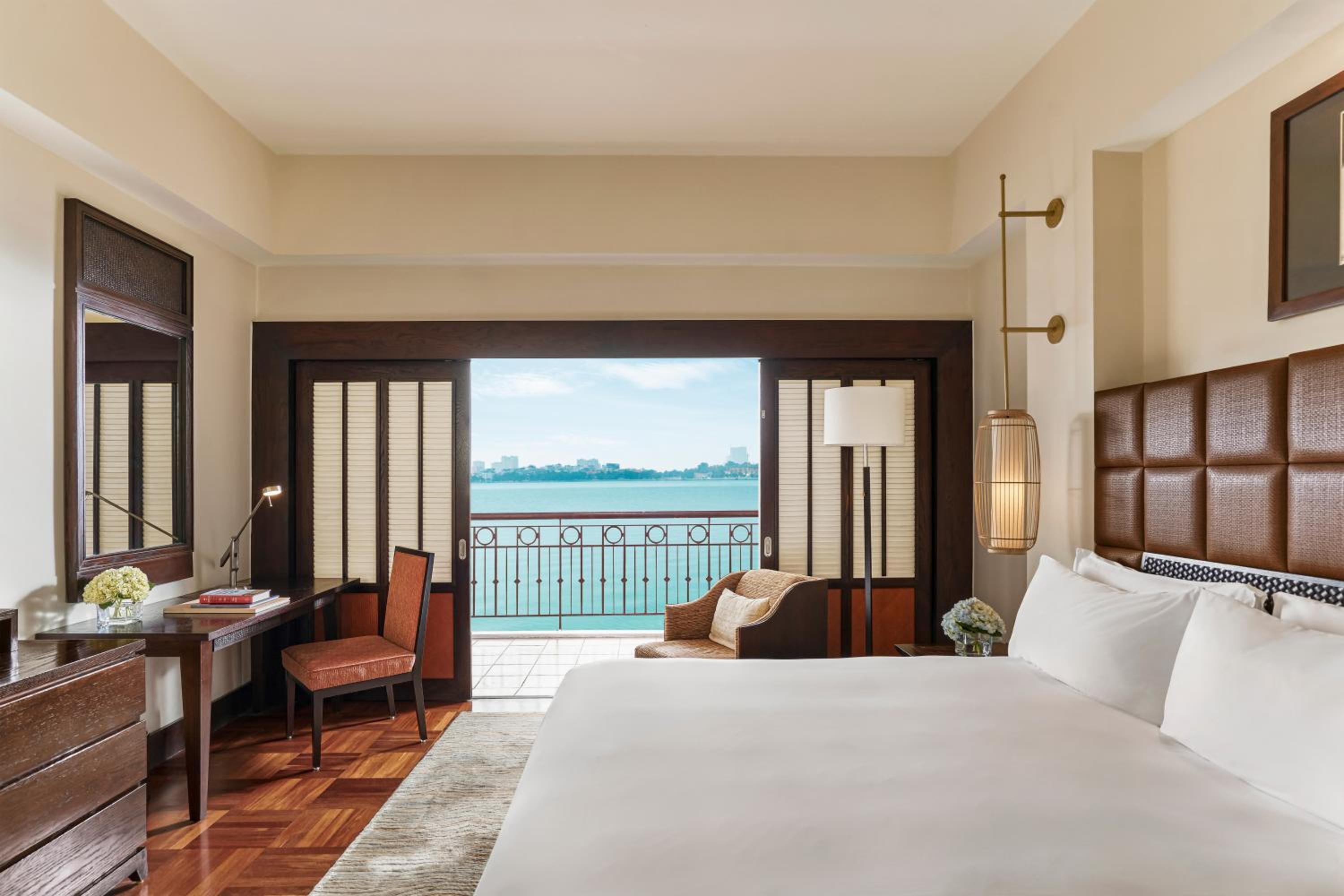 InterContinental Hanoi Westlake by IHG 10