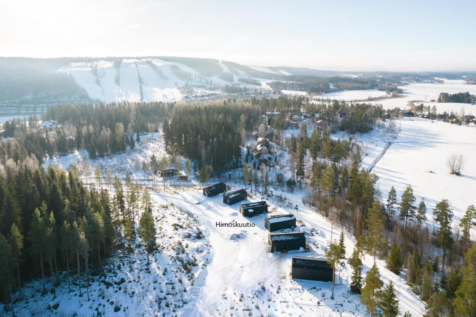 Himoskuutio 8, erillistalo, ulkoporeallas
