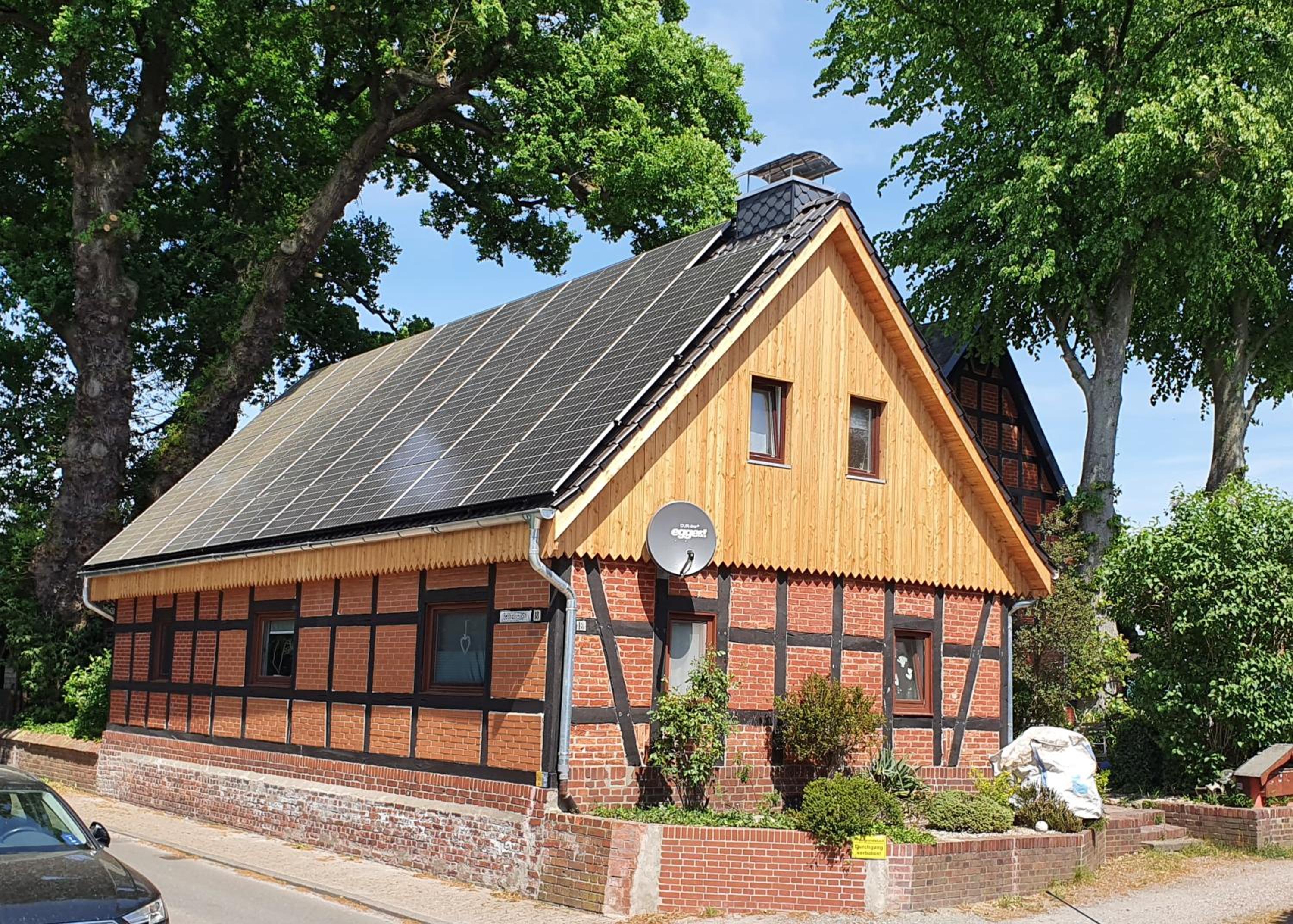Kleines Haus 110m2 in Lilienthal mit Garten, Wifi und 3 Schlafzimmern