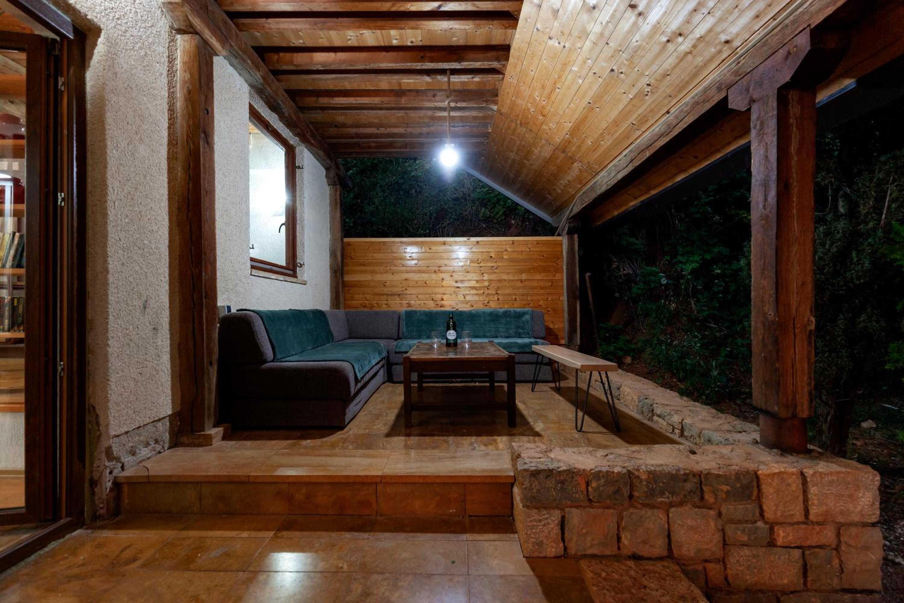 Bitrak House Megdani
