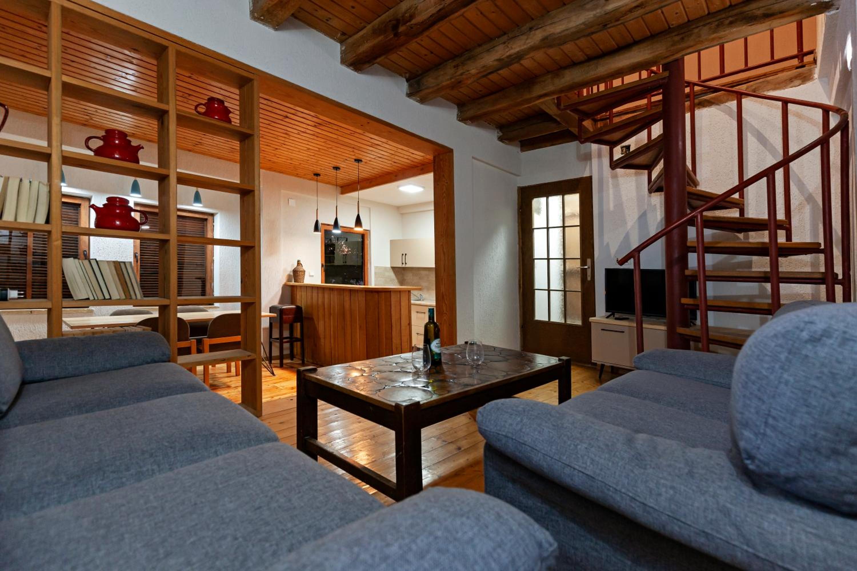 Bitrak House Megdani