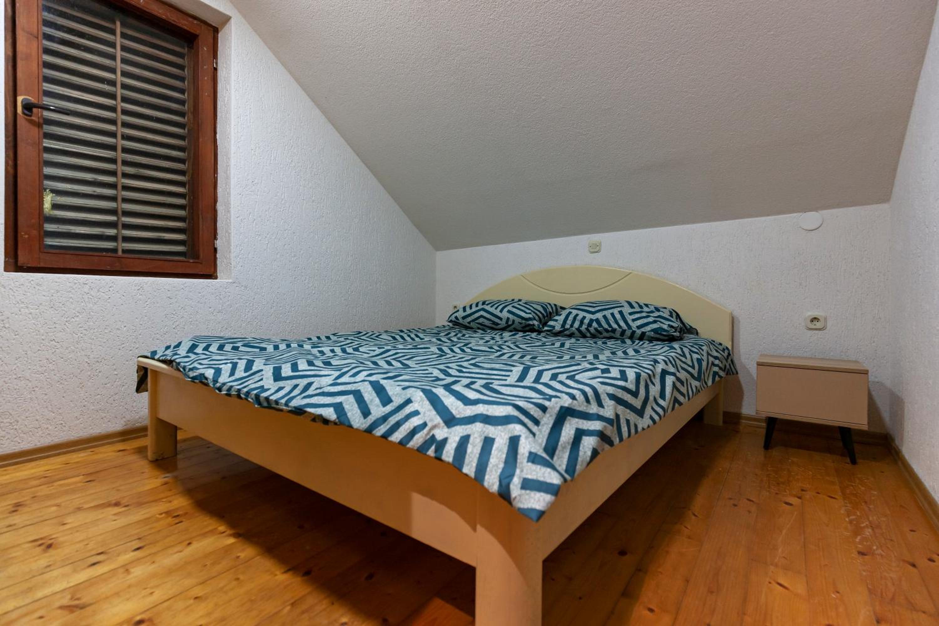 Bitrak House Megdani