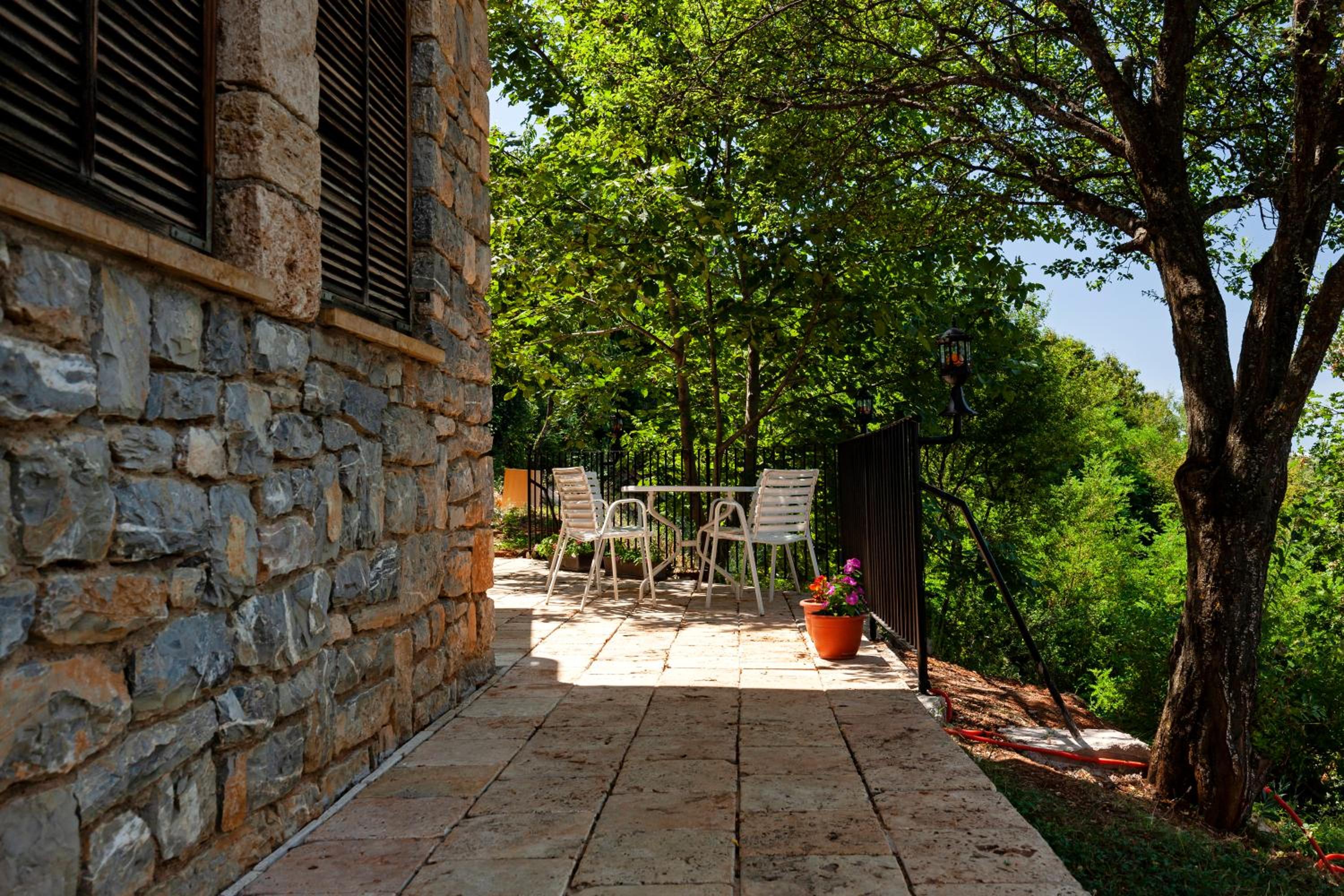 Bitrak House Megdani