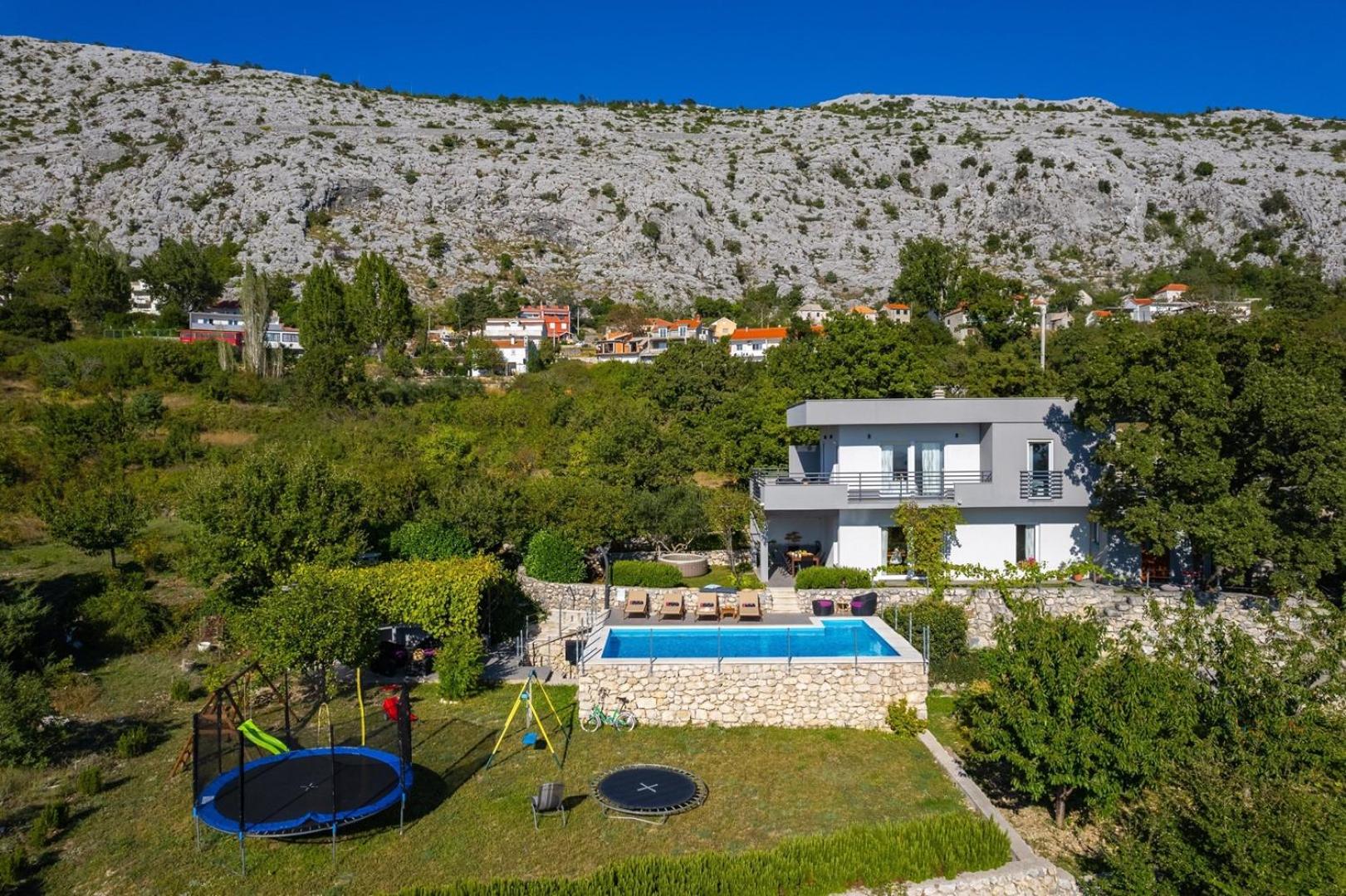 Villa UP with panoramic views of picturesque landscape and sea view 2
