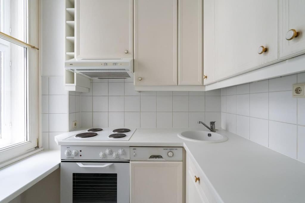 Historic Heart Apartment Vienna