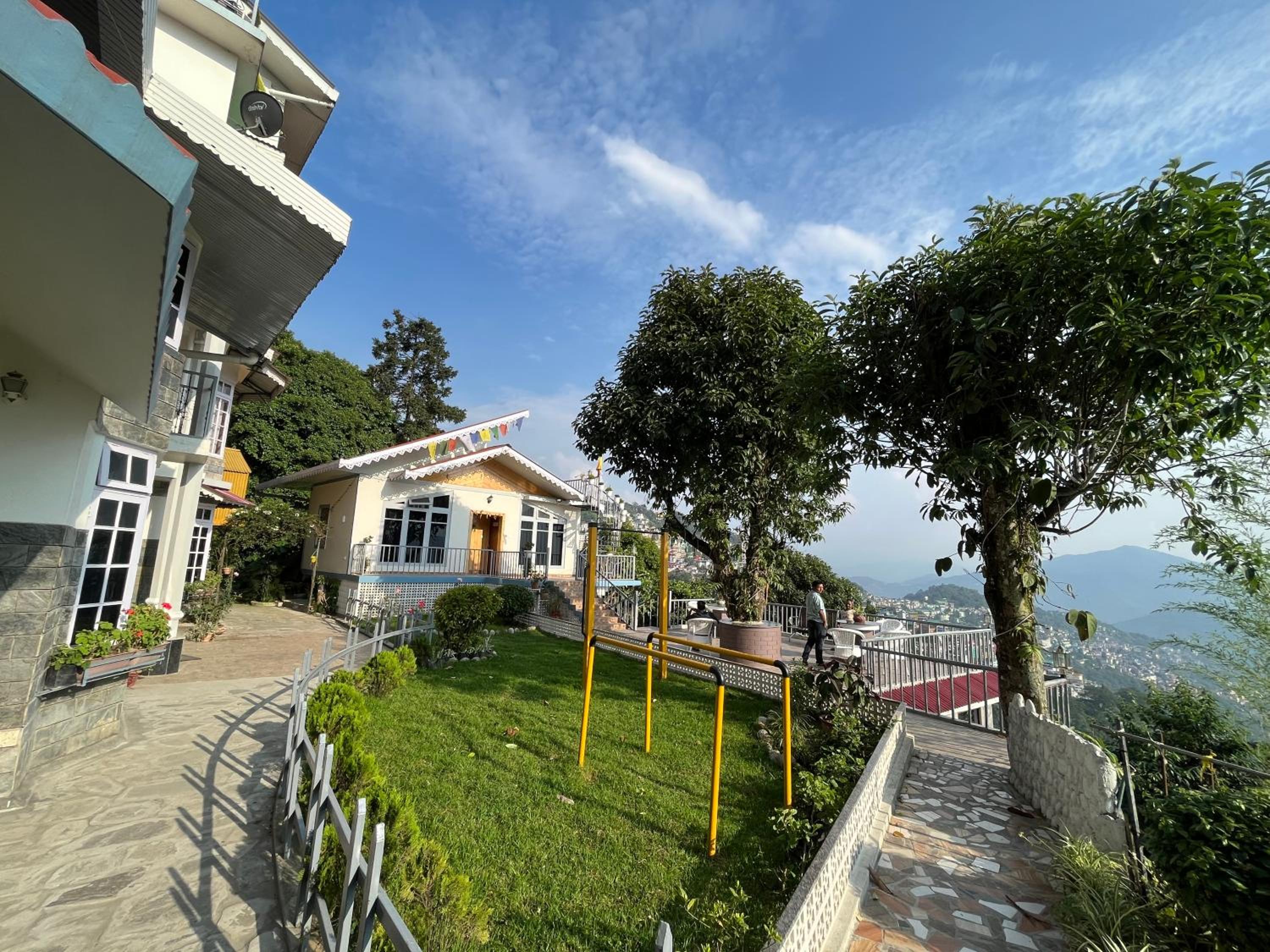 Photo 11