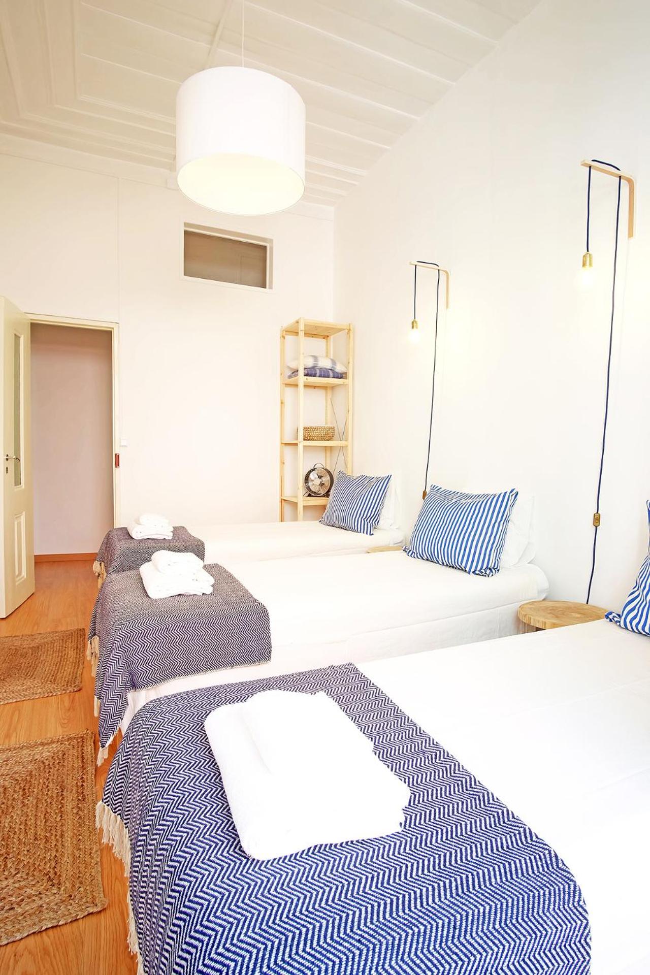 BH1 4BR in Heart of Bohemian Bairro Alto view 2