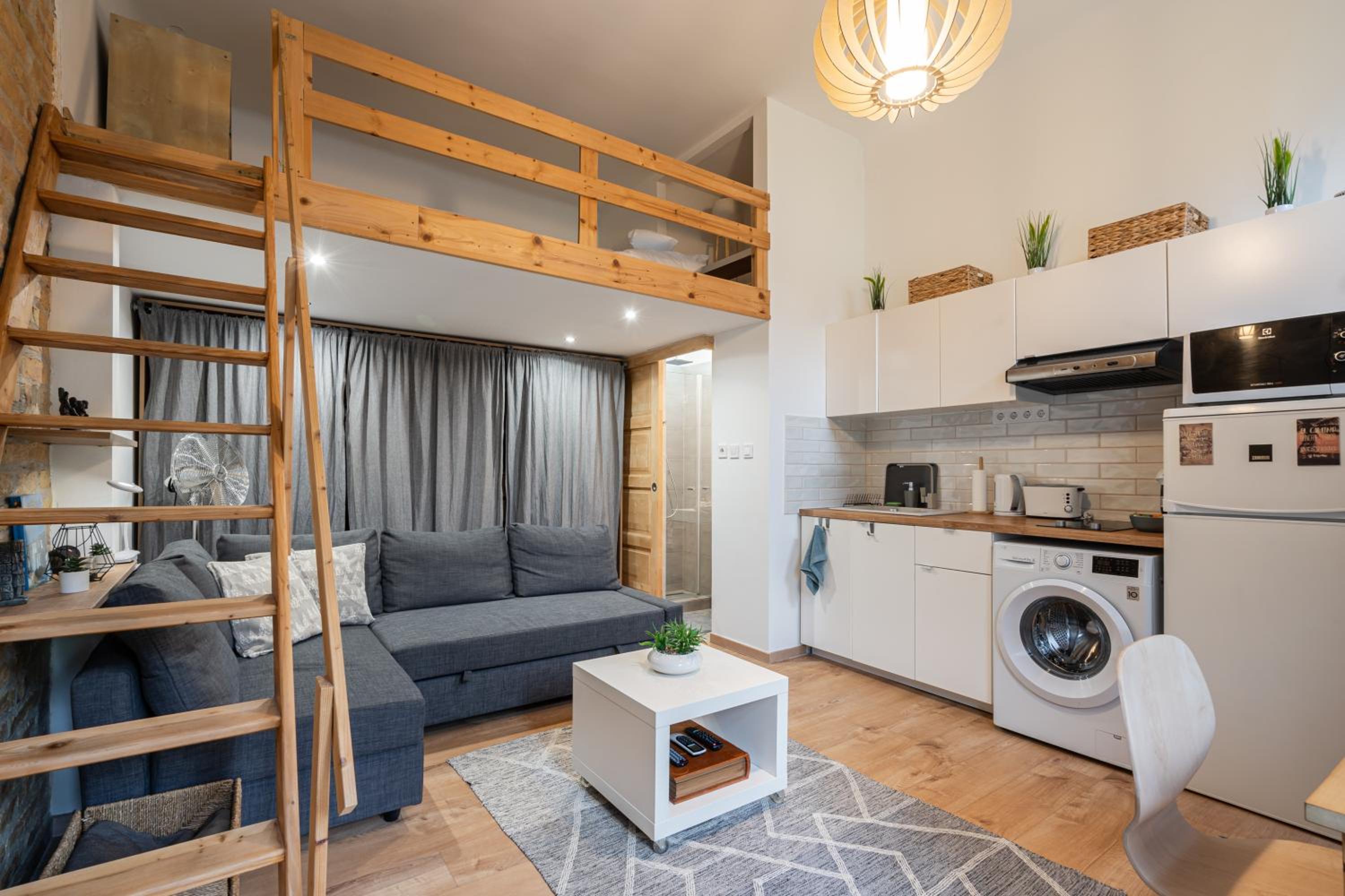 Wanderlust Hideaway Apartment