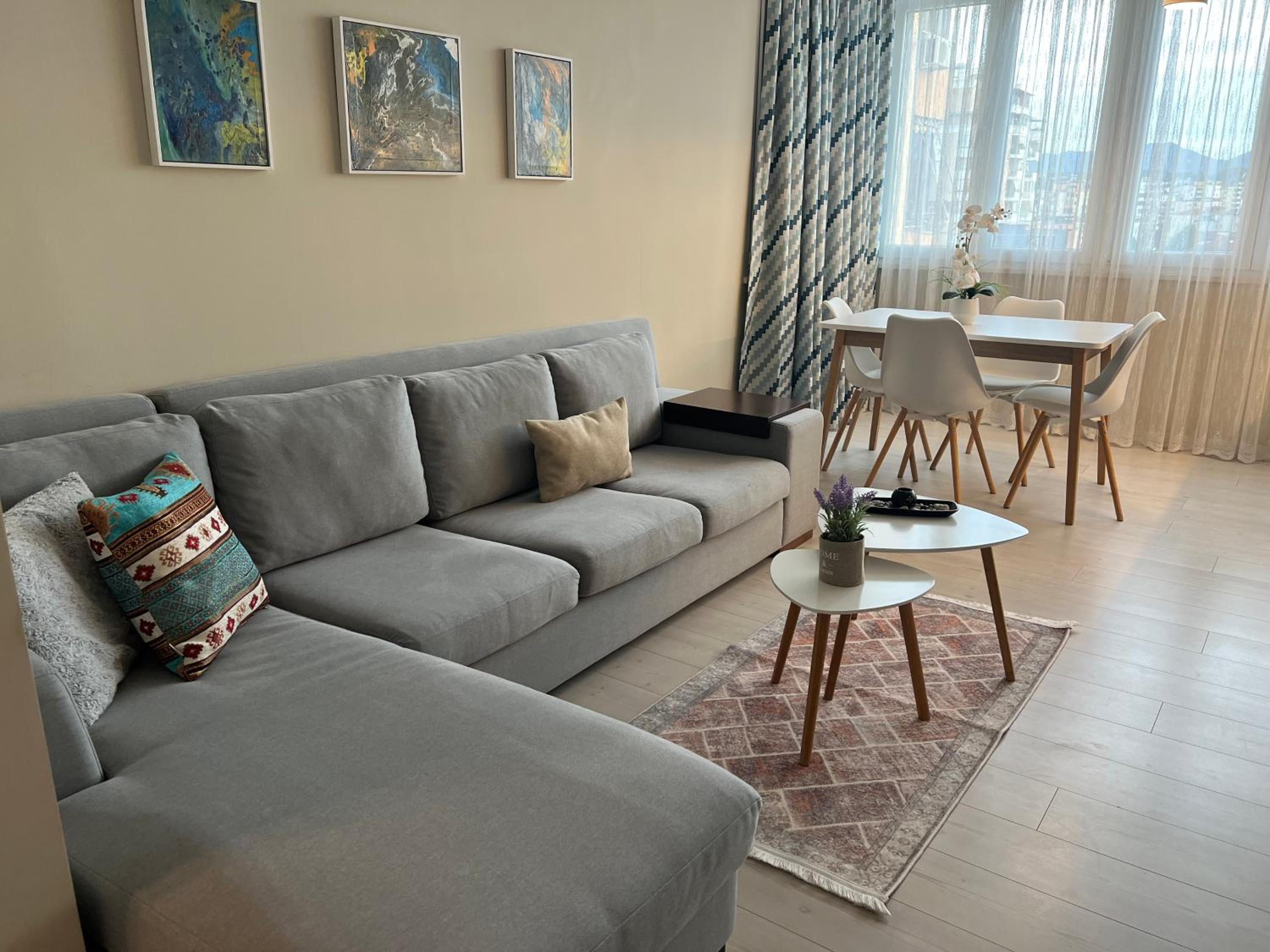 Grand New Bazaar Apartment