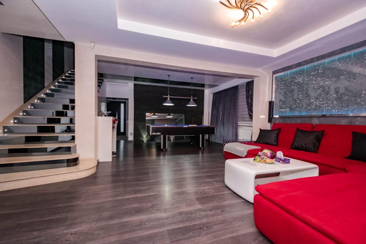 Villa RICH