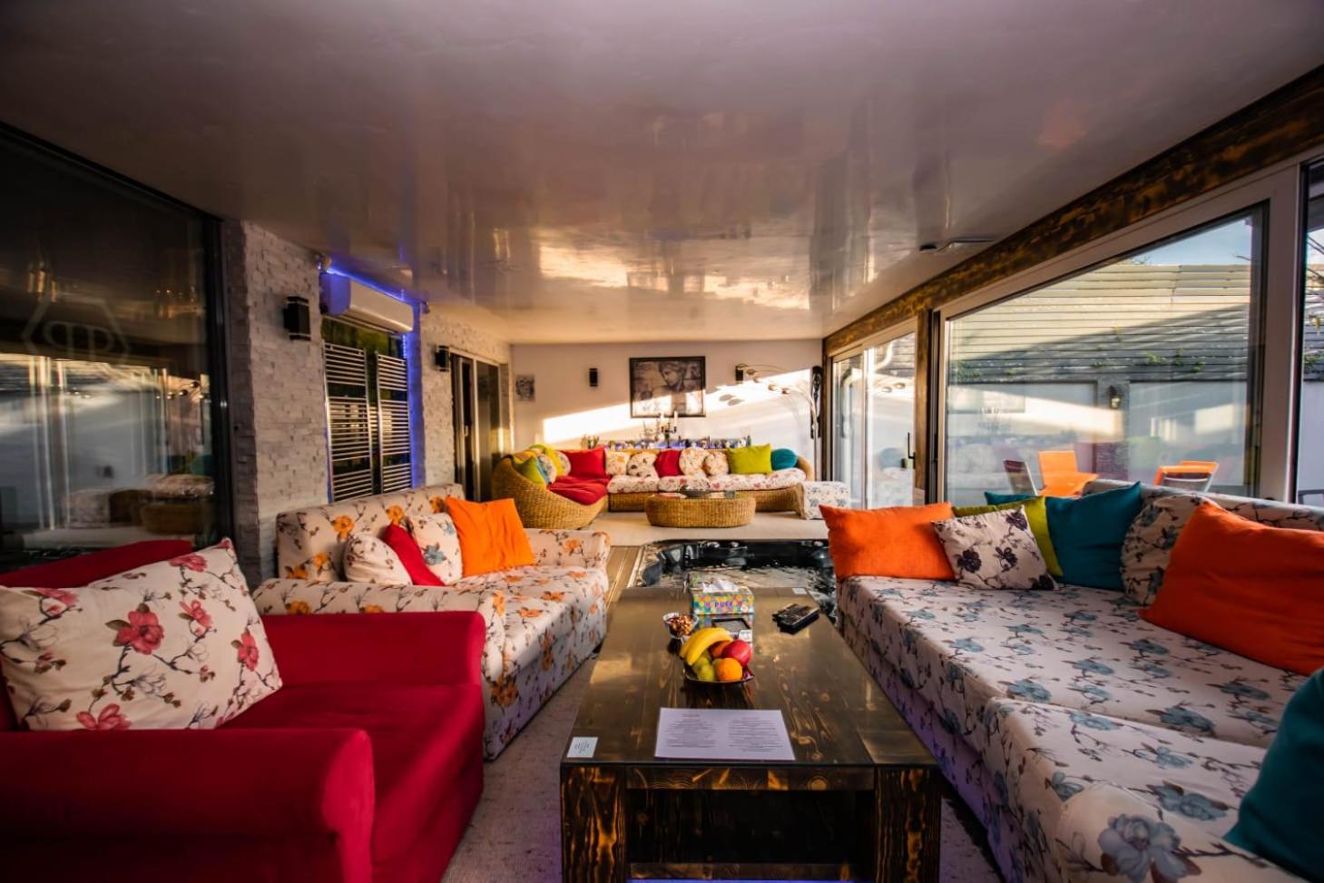 Villa RICH