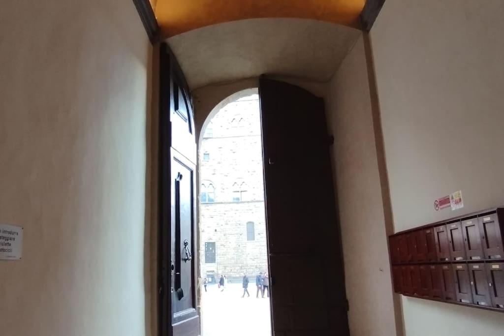 Signoria Deluxe Studio-2 people in Signoria Square