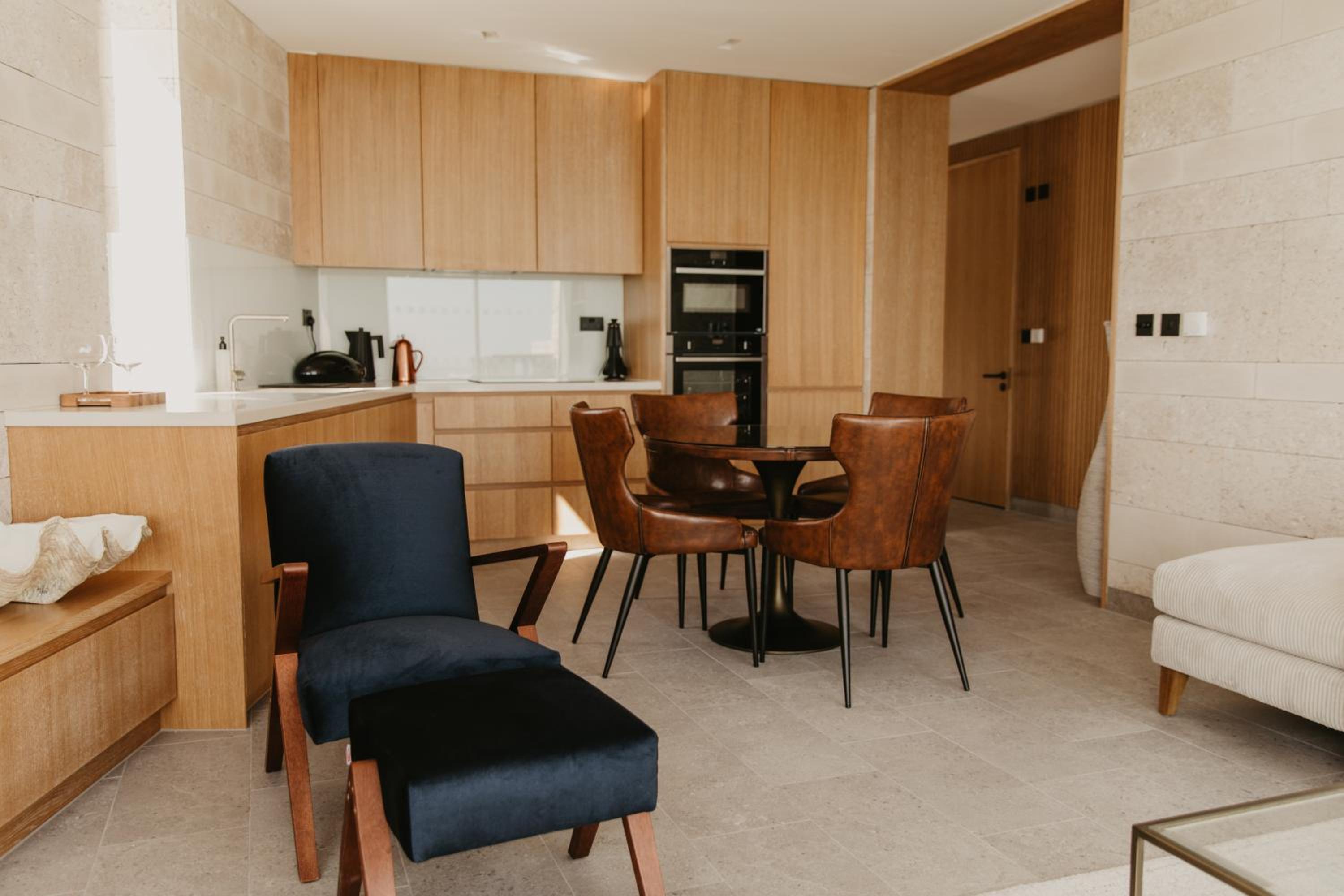 Clifftops Lodge