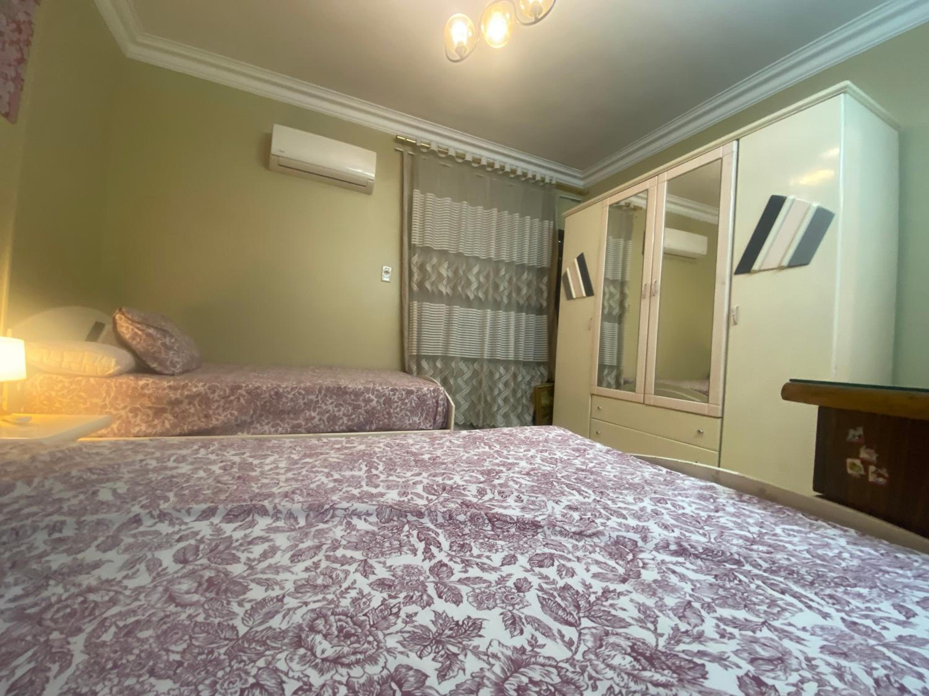 Central luxurious apartment with amazing Nile view