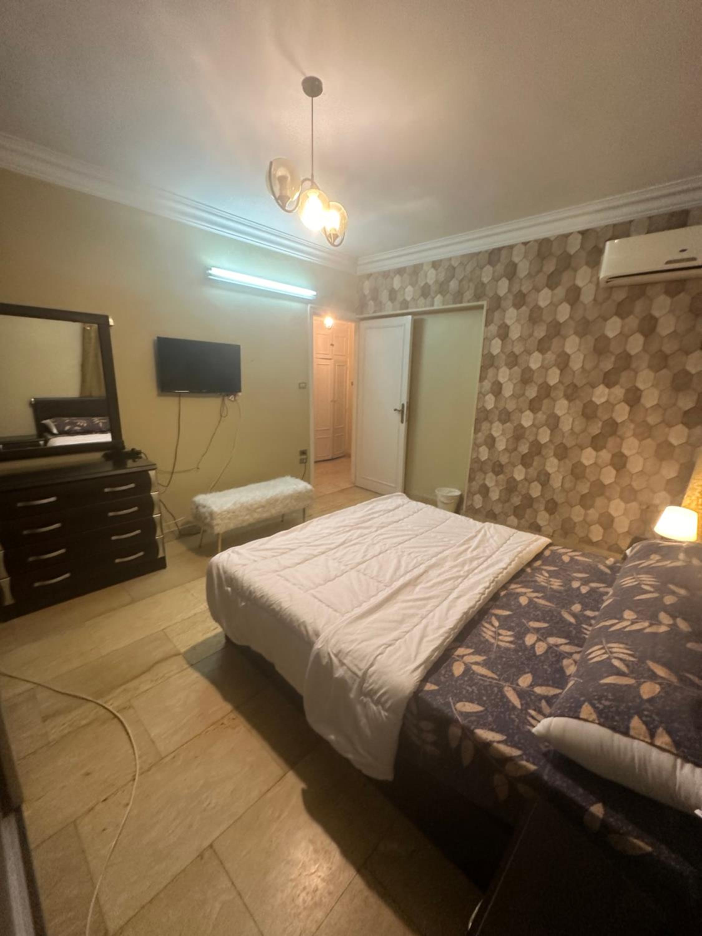 Central luxurious apartment with amazing Nile view
