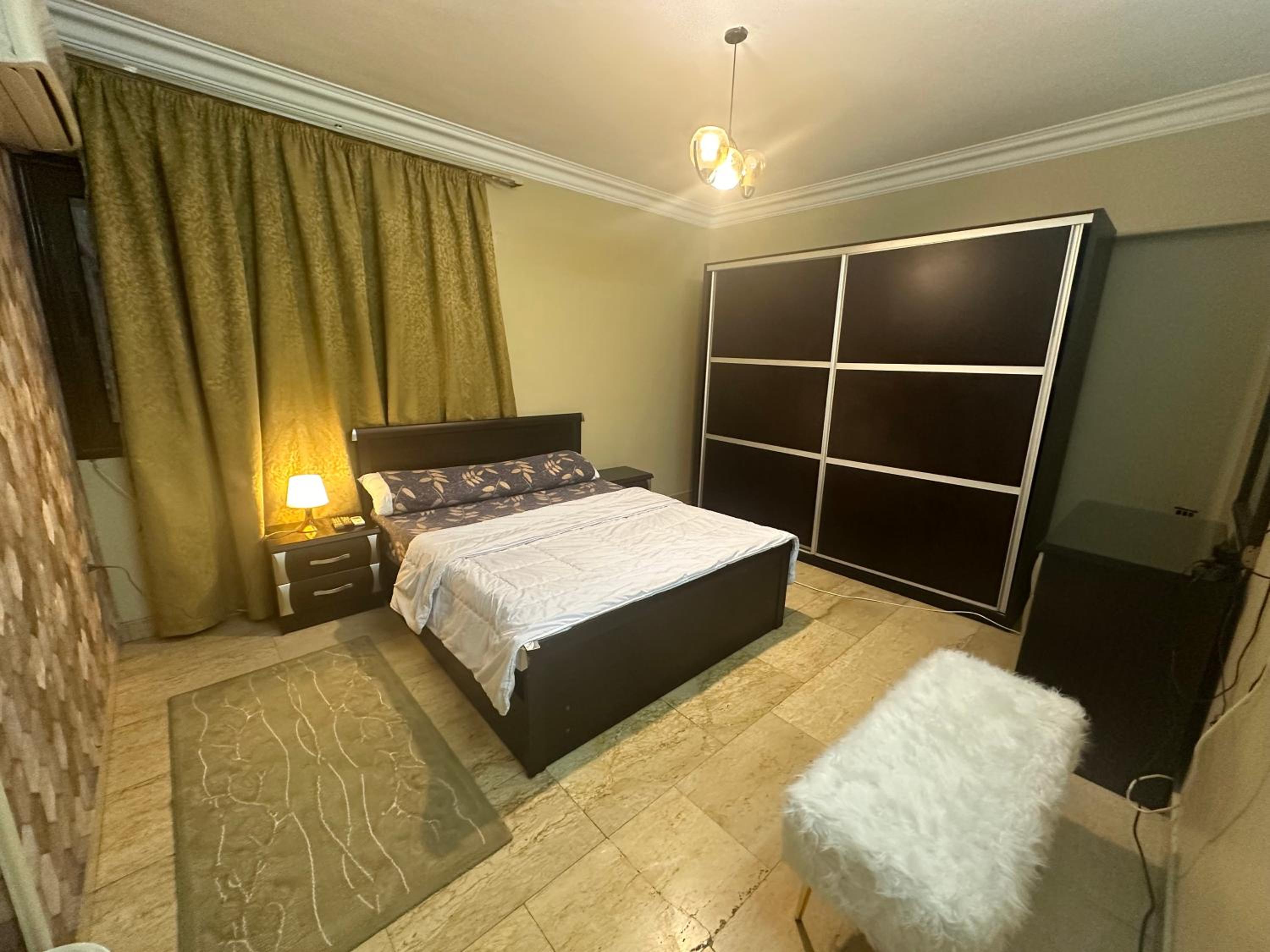 Central luxurious apartment with amazing Nile view