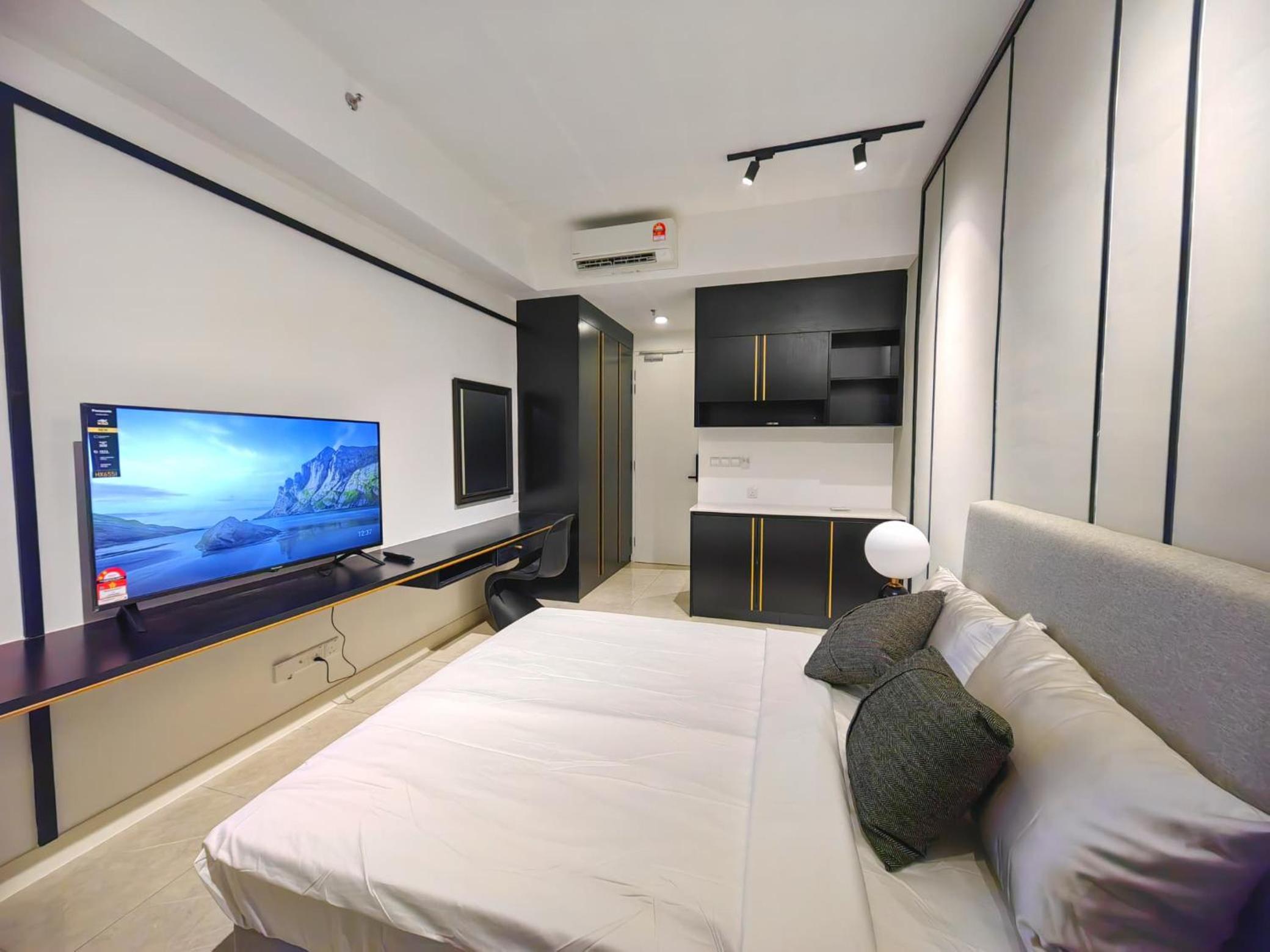 1 min to Pavilion Bukit Bintang Luna Suites