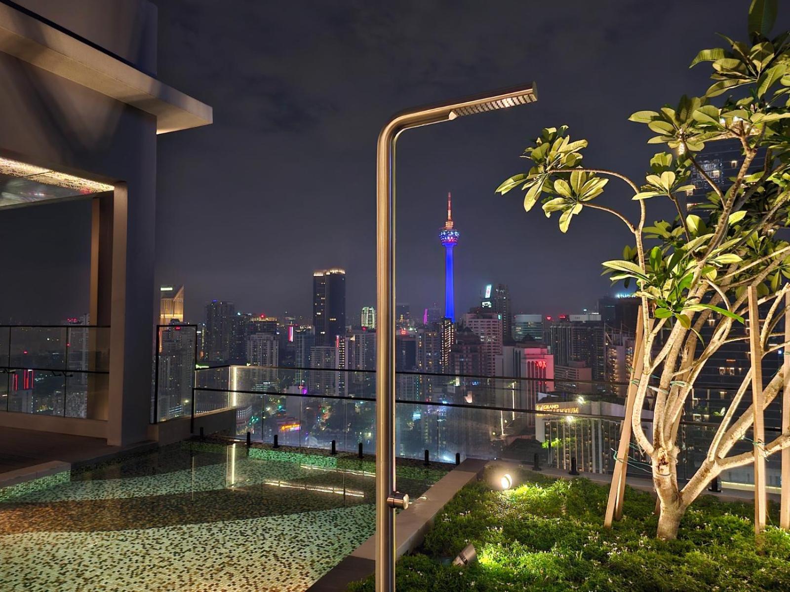 1 min to Pavilion Bukit Bintang Luna Suites