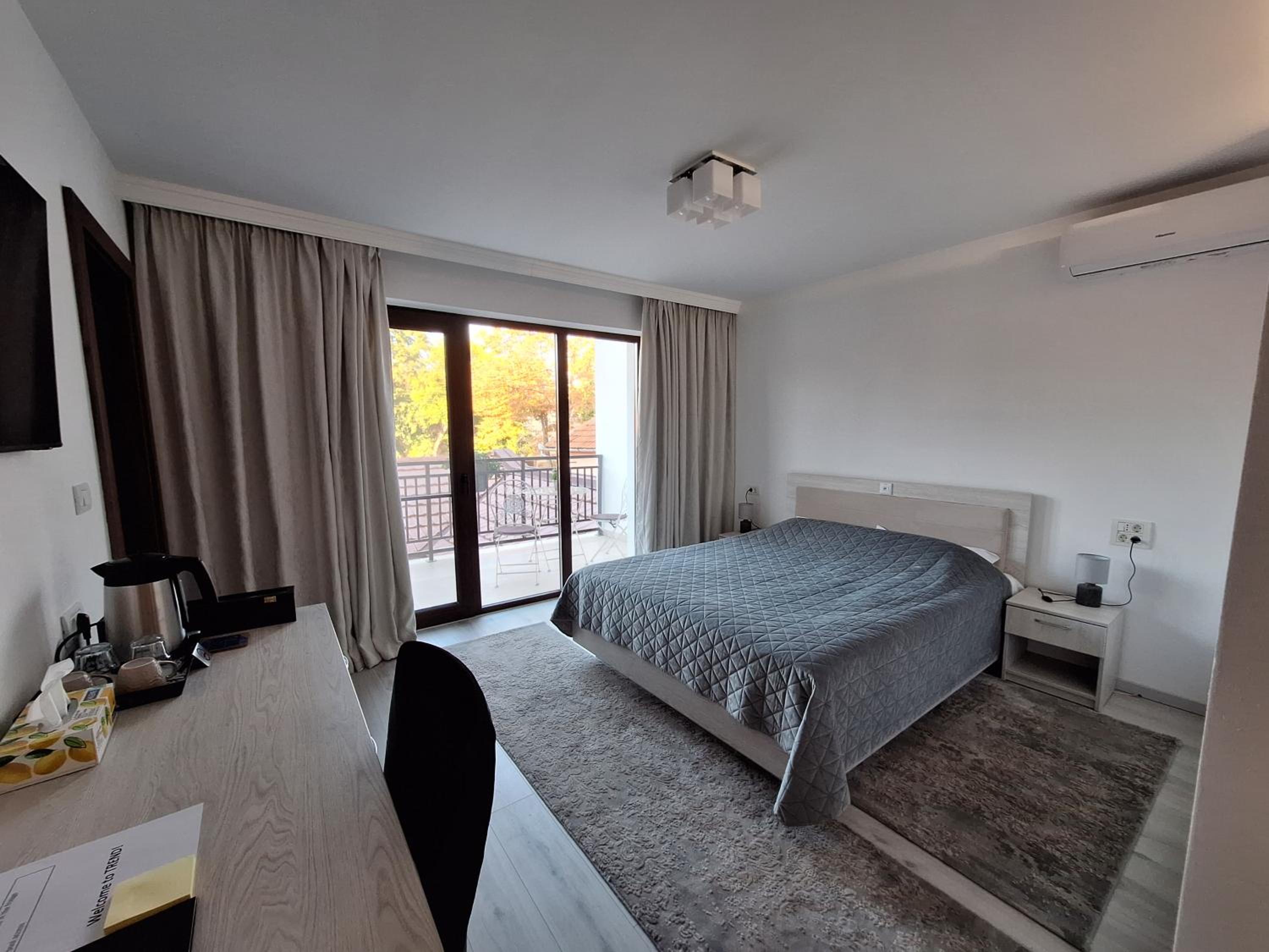 Photo 38