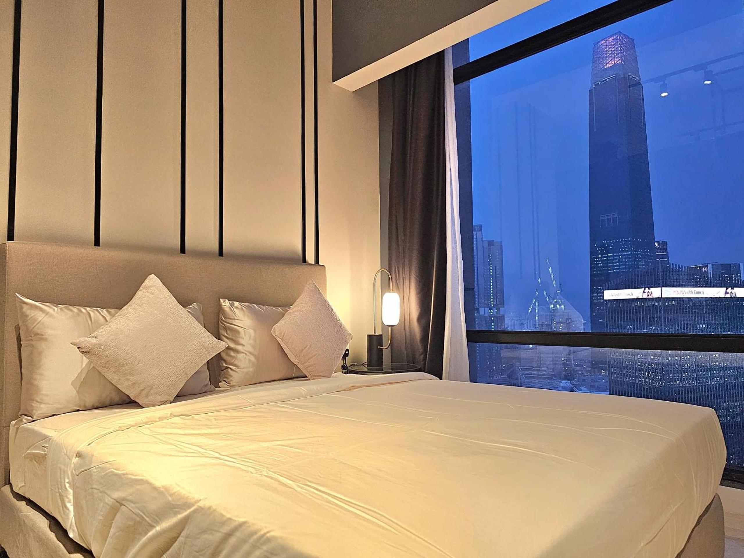 1 min to Pavilion Bukit Bintang Luna Suites