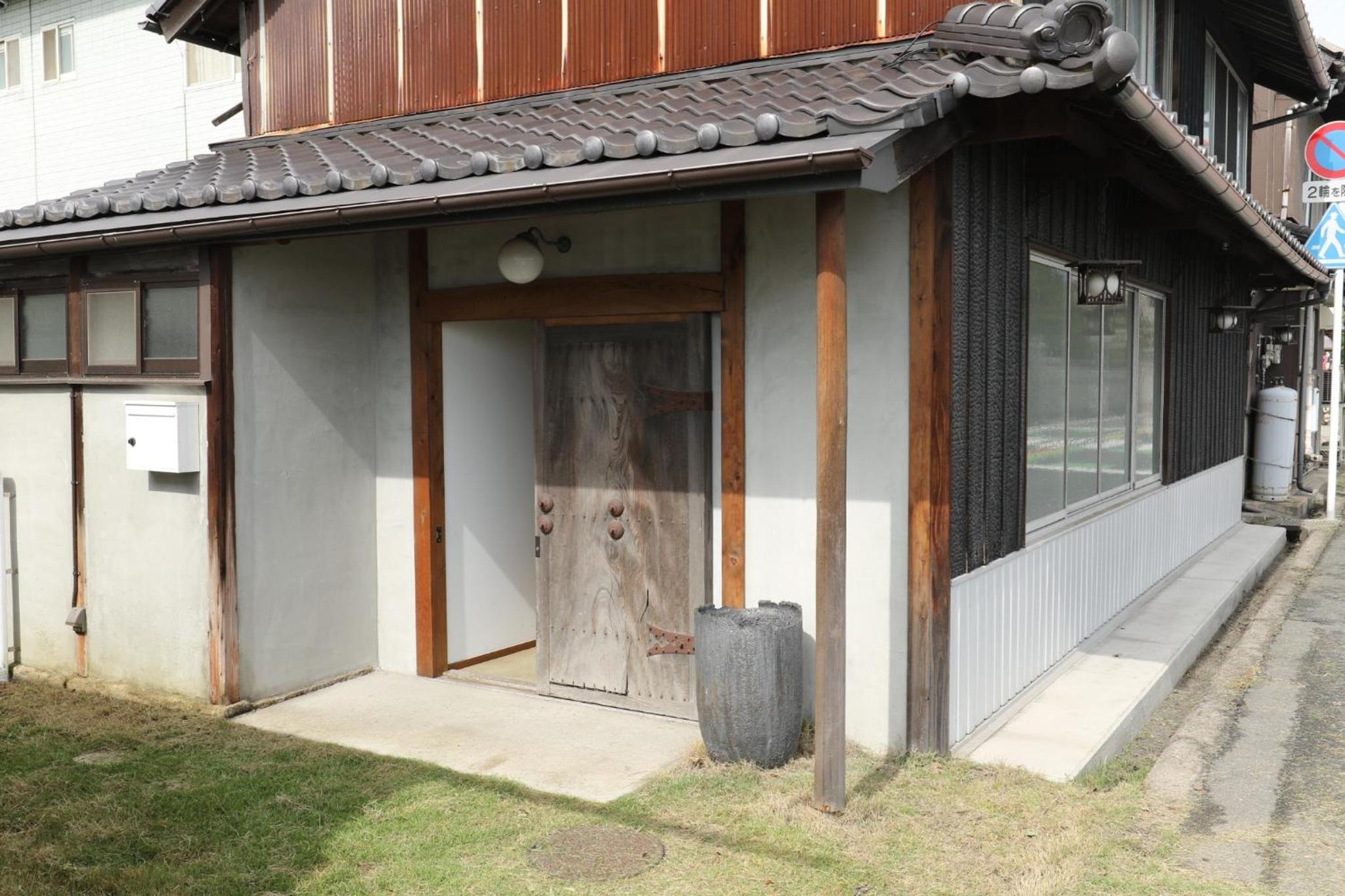 Photo 8