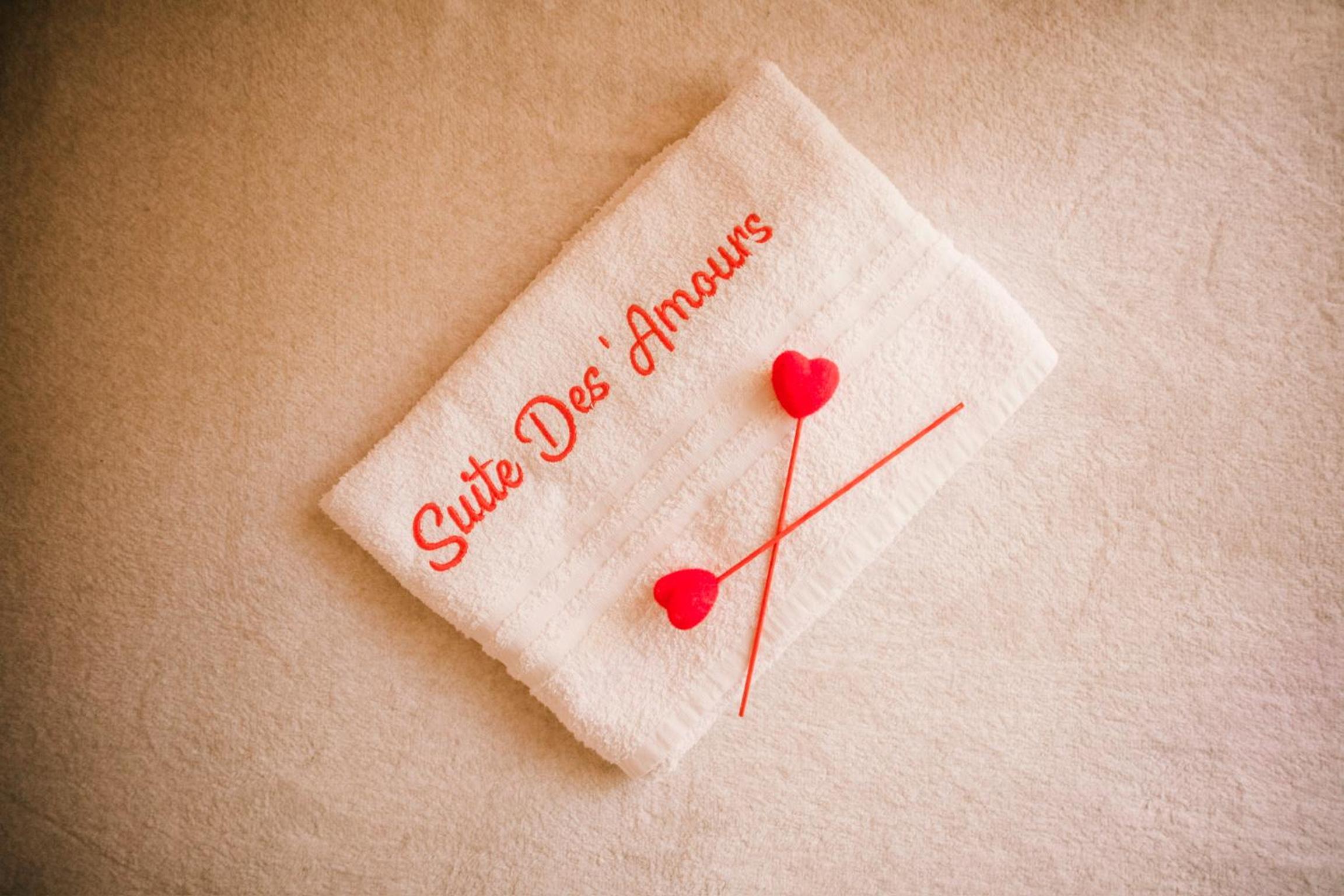 Suite Des Amours - Luxury Suite & SPA photo 3