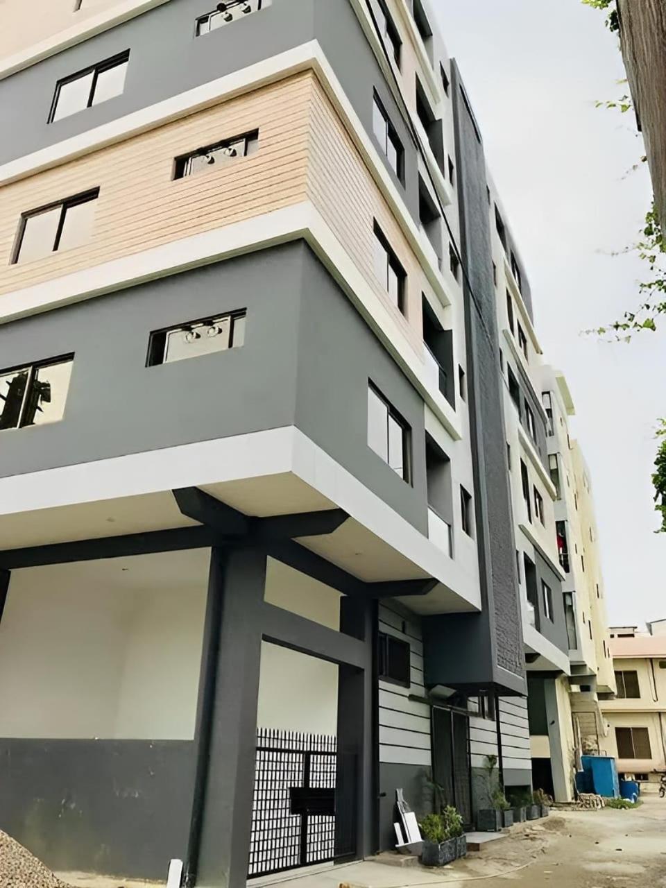 1 Bedroom Studio Apartment With Separate Kitchen Islamabad-HS Apartments view 4