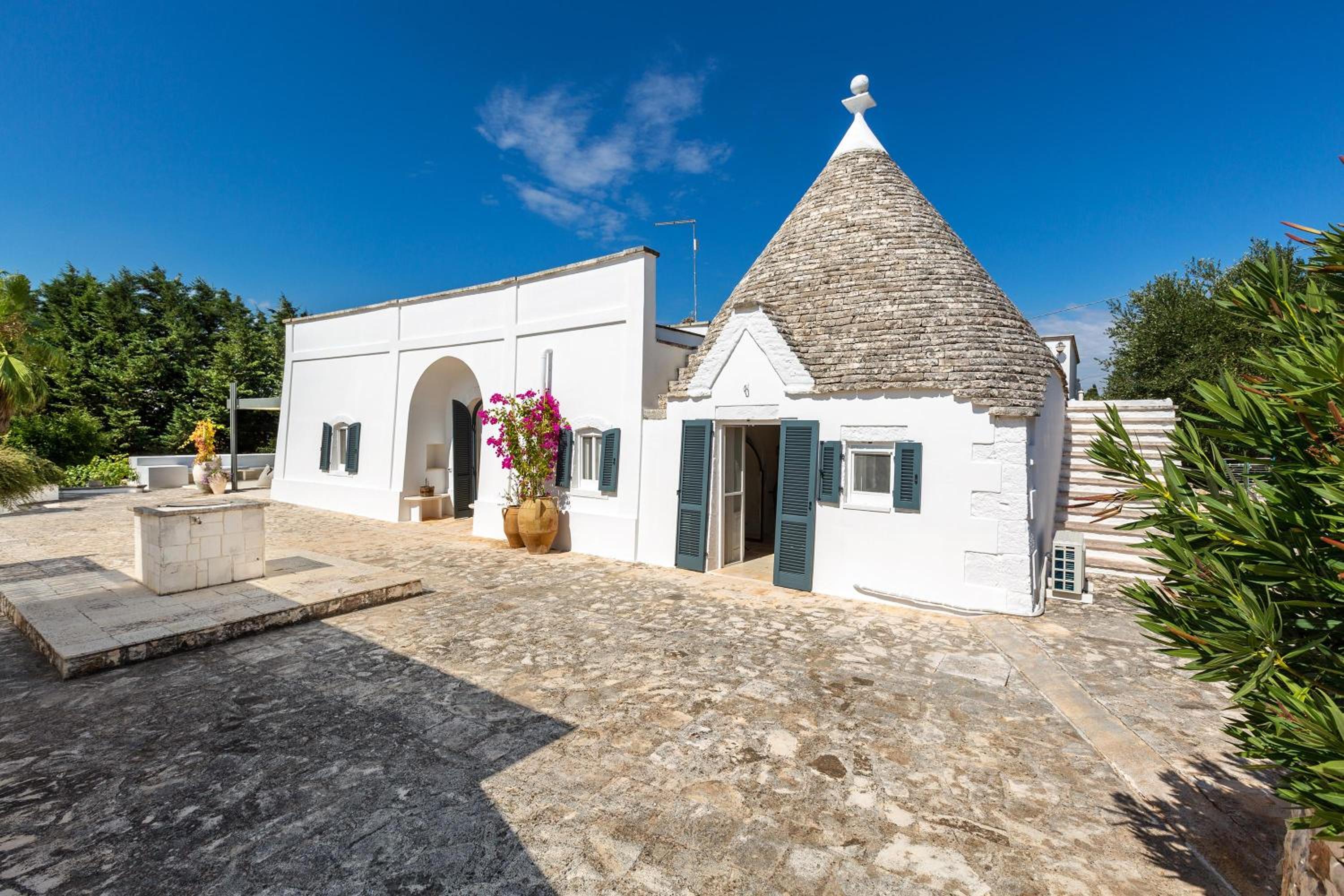 Trulli Restano by Perle di Puglia view 4