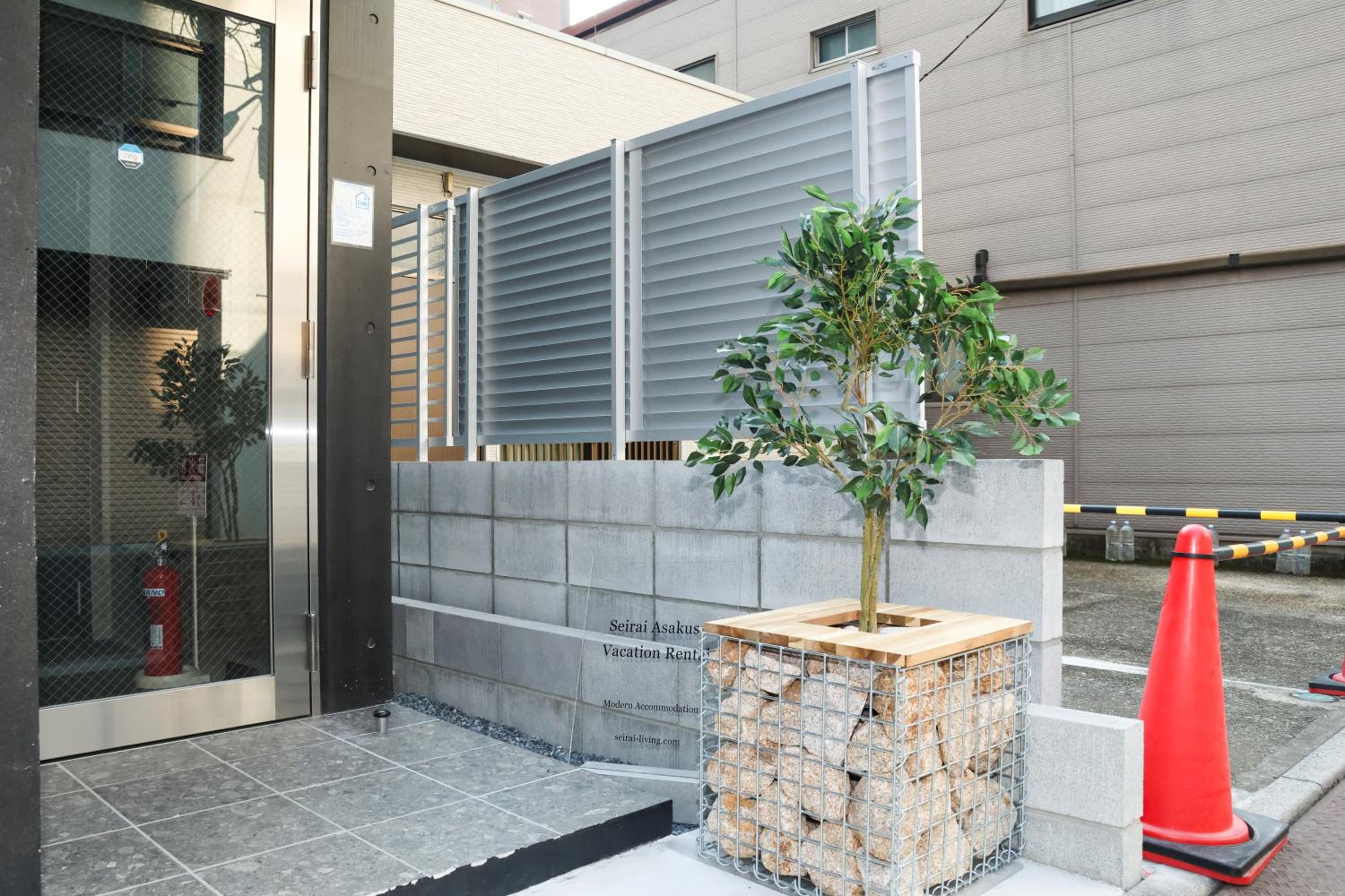 ACOE ASAKUSA - 3 minutes from station