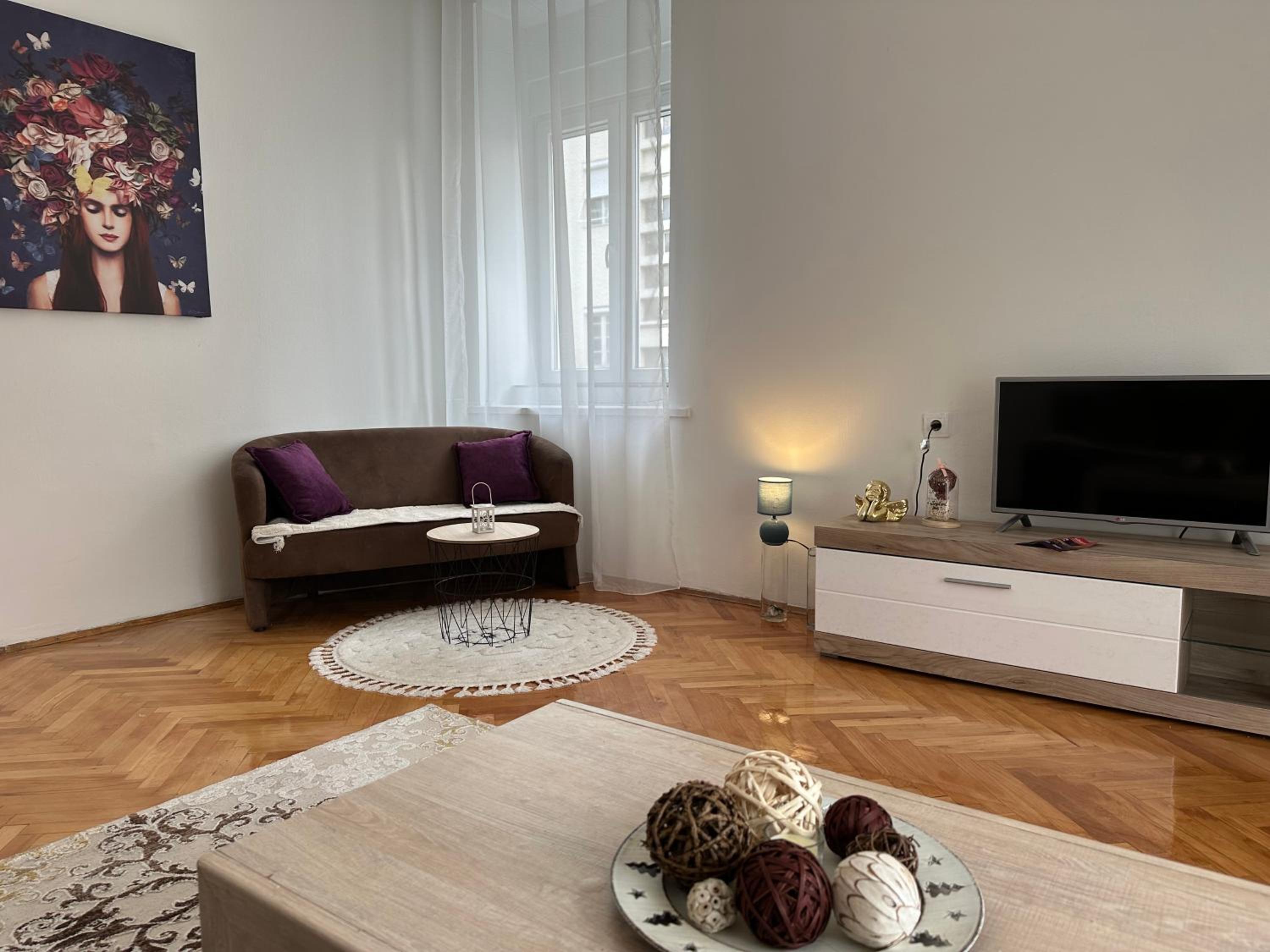 Apartment Matea, City center view 3