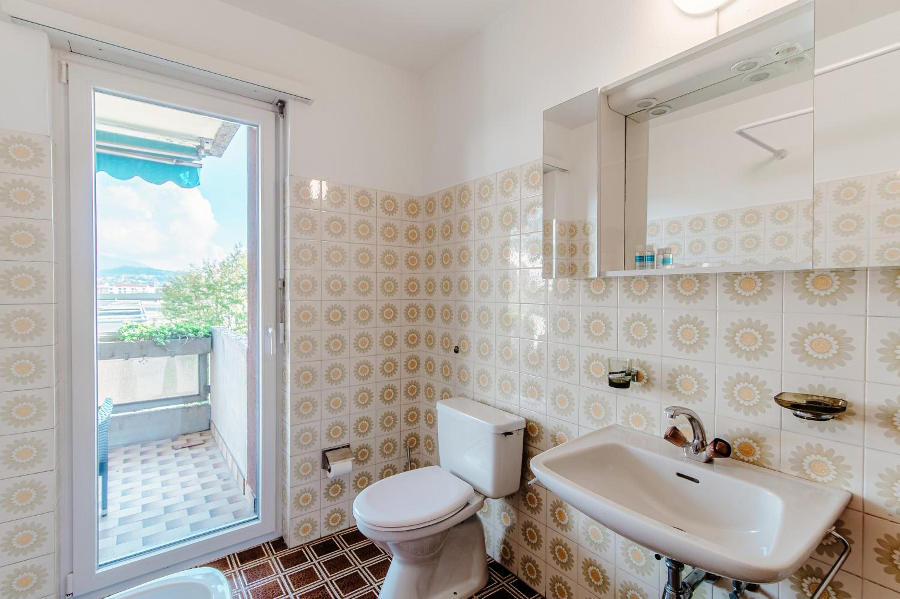 Roseto Apartment by Quokka 360 - Apartment with Terrace near the Italian Border