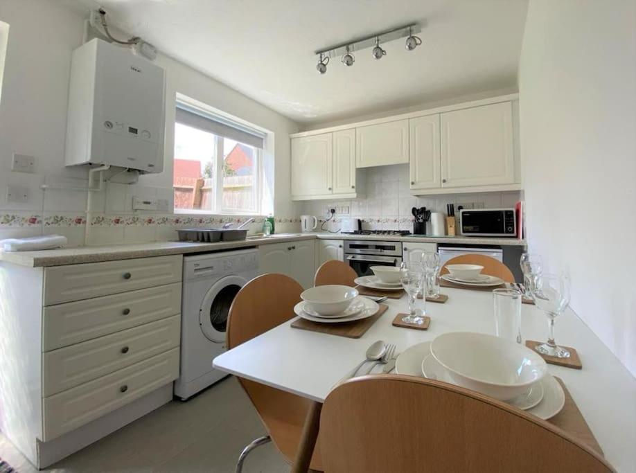 Charming Home in Wellingborough