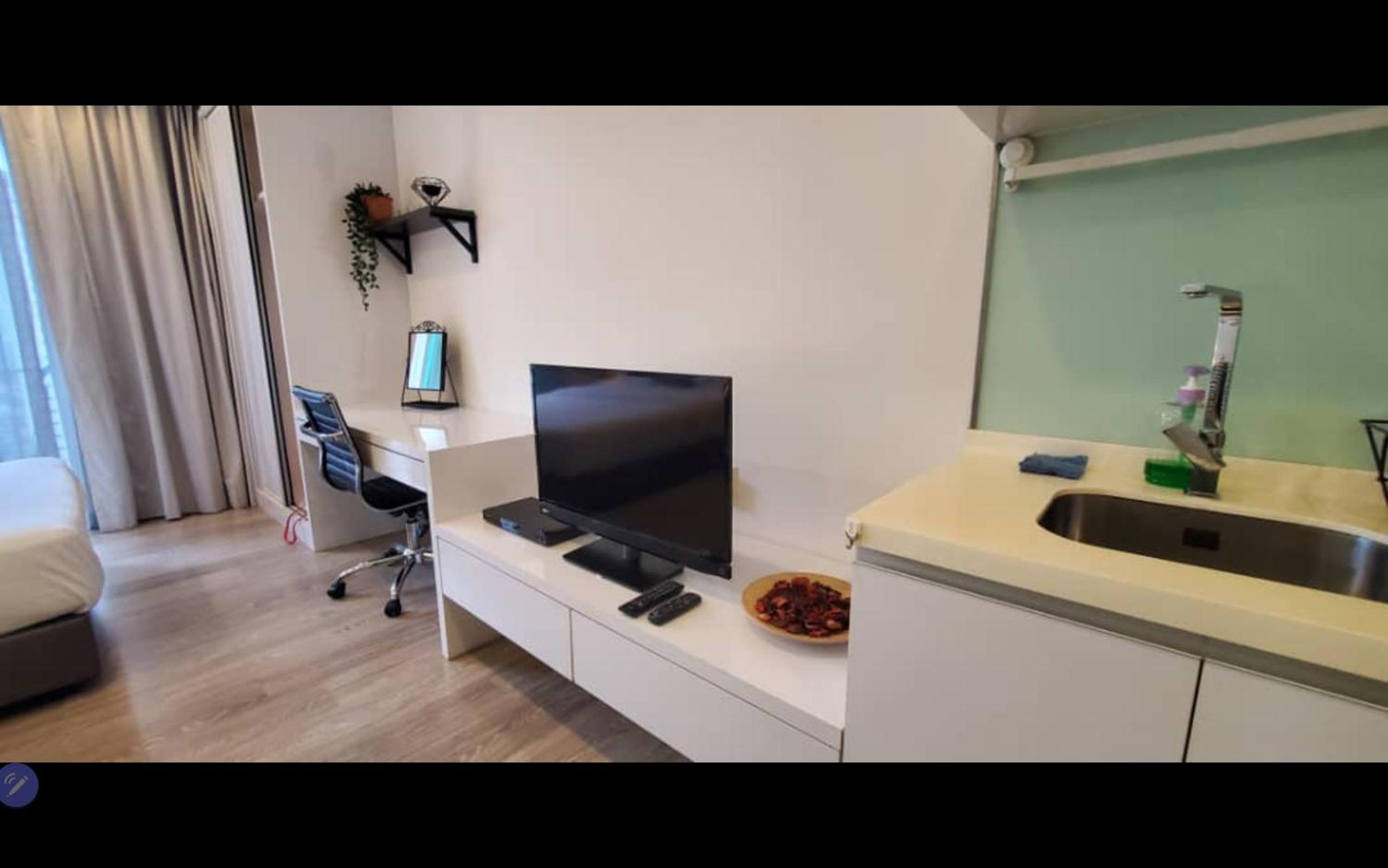 SOLE CRIB Free wifi/netflix