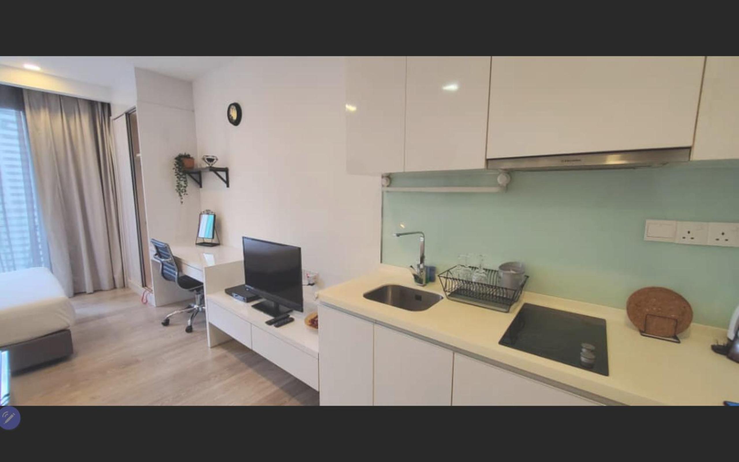 SOLE CRIB Free wifi/netflix