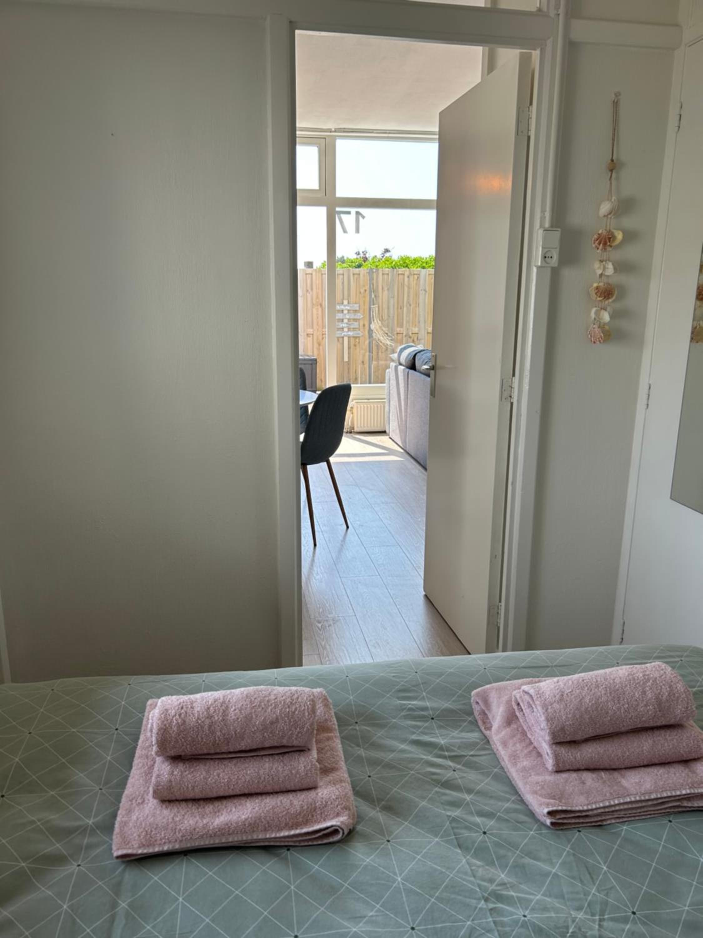 Amsterdam Beach Apartment 17, incl Parking + Garden view 5
