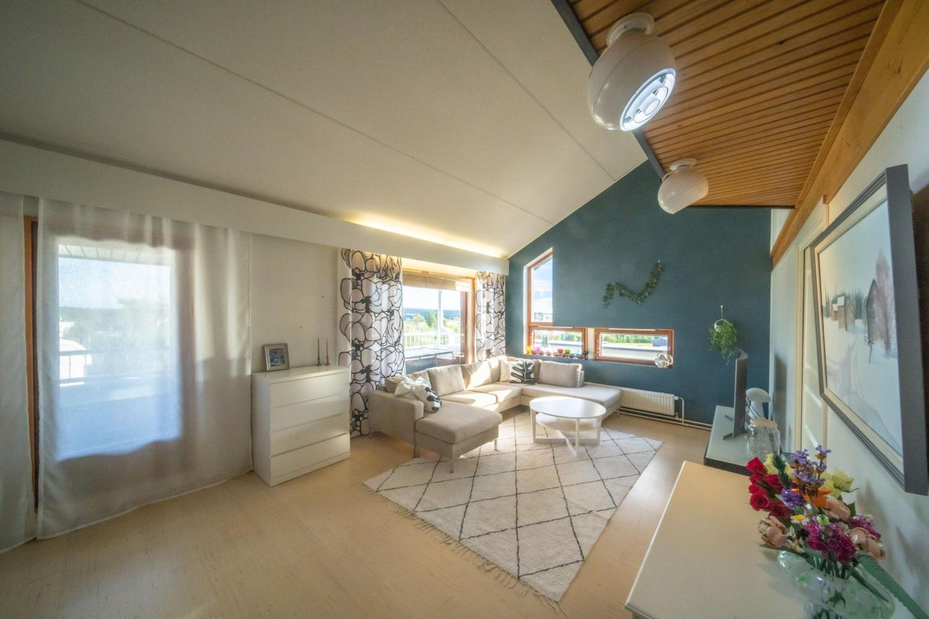 Arctic Penthouse