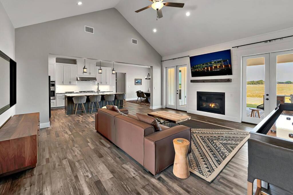 New Luxury Texas Farmhouse view 2