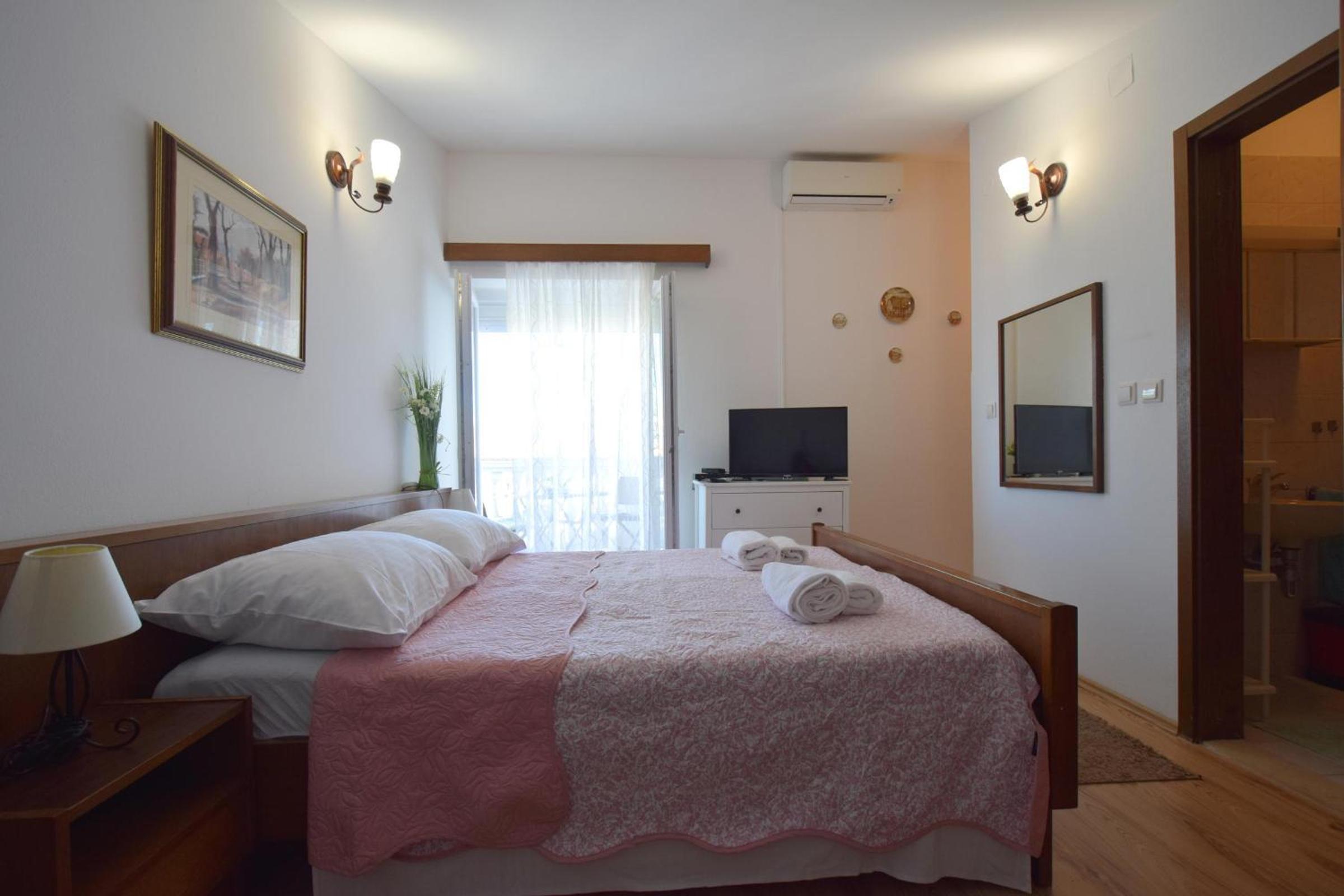 Apartments Pavic view 5