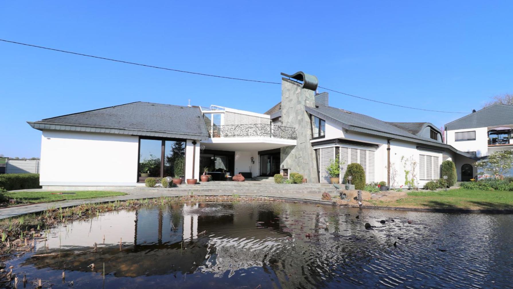 Schöne EinliegerWhg (74m²) in Villa mit Traumlage