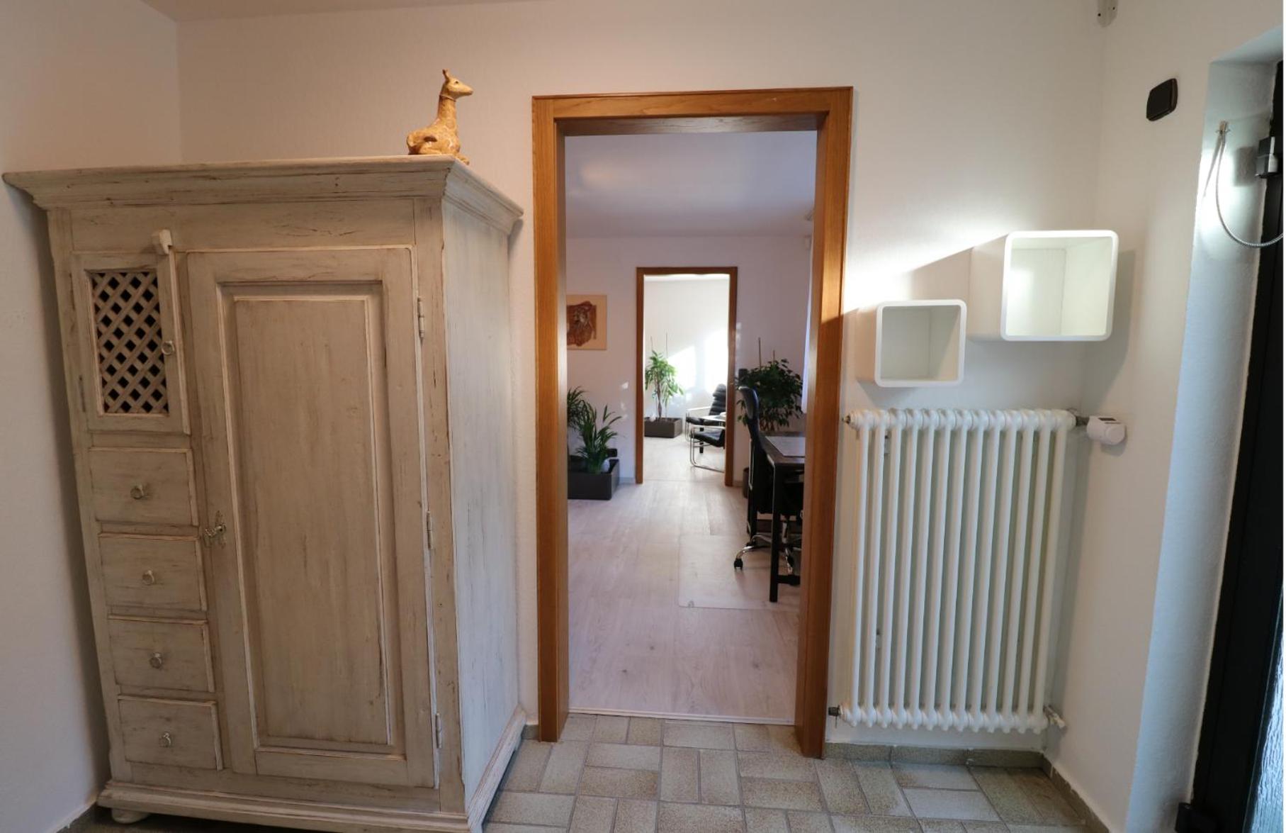 Schöne EinliegerWhg (74m²) in Villa mit Traumlage