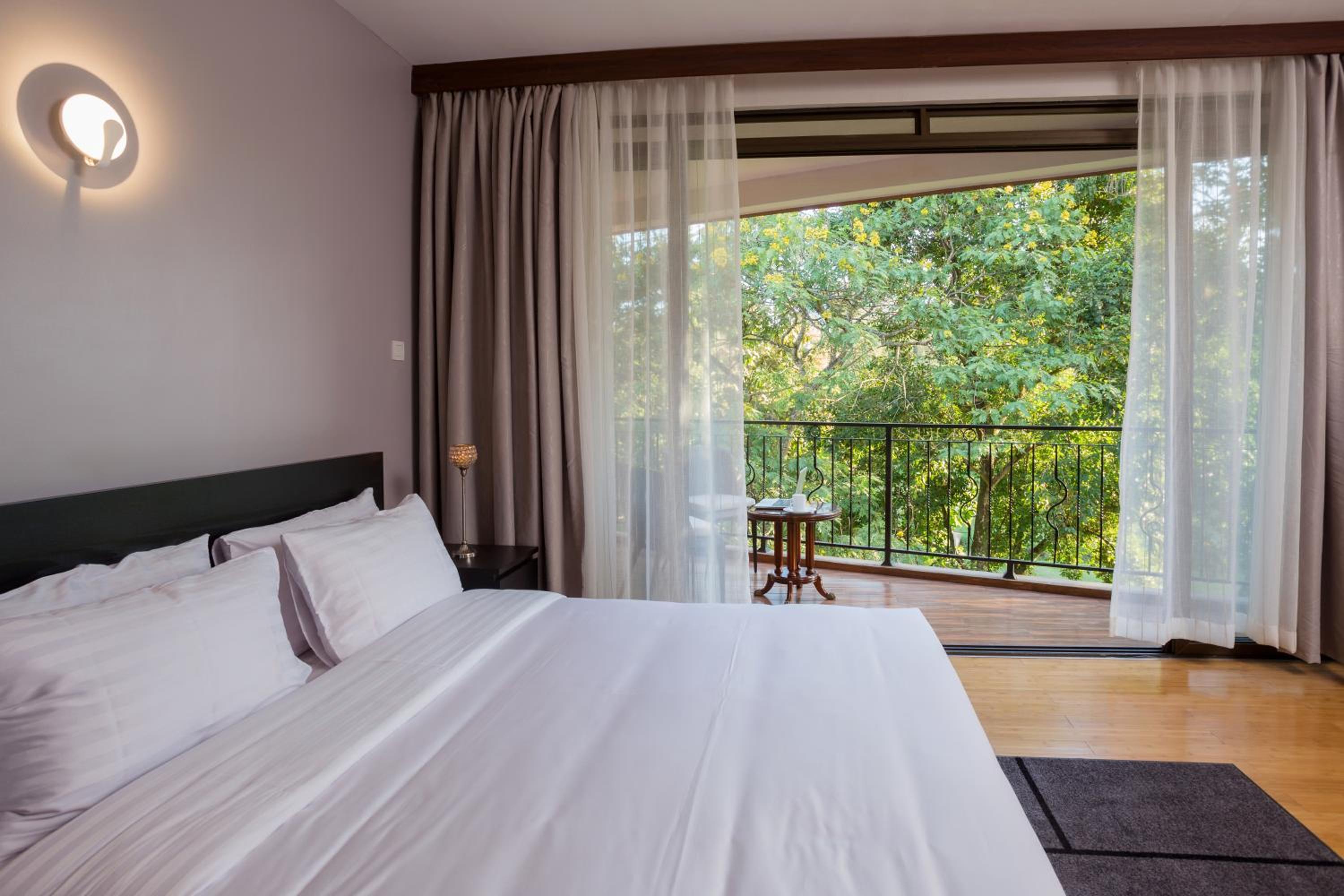 Acacia Green Service Apartments